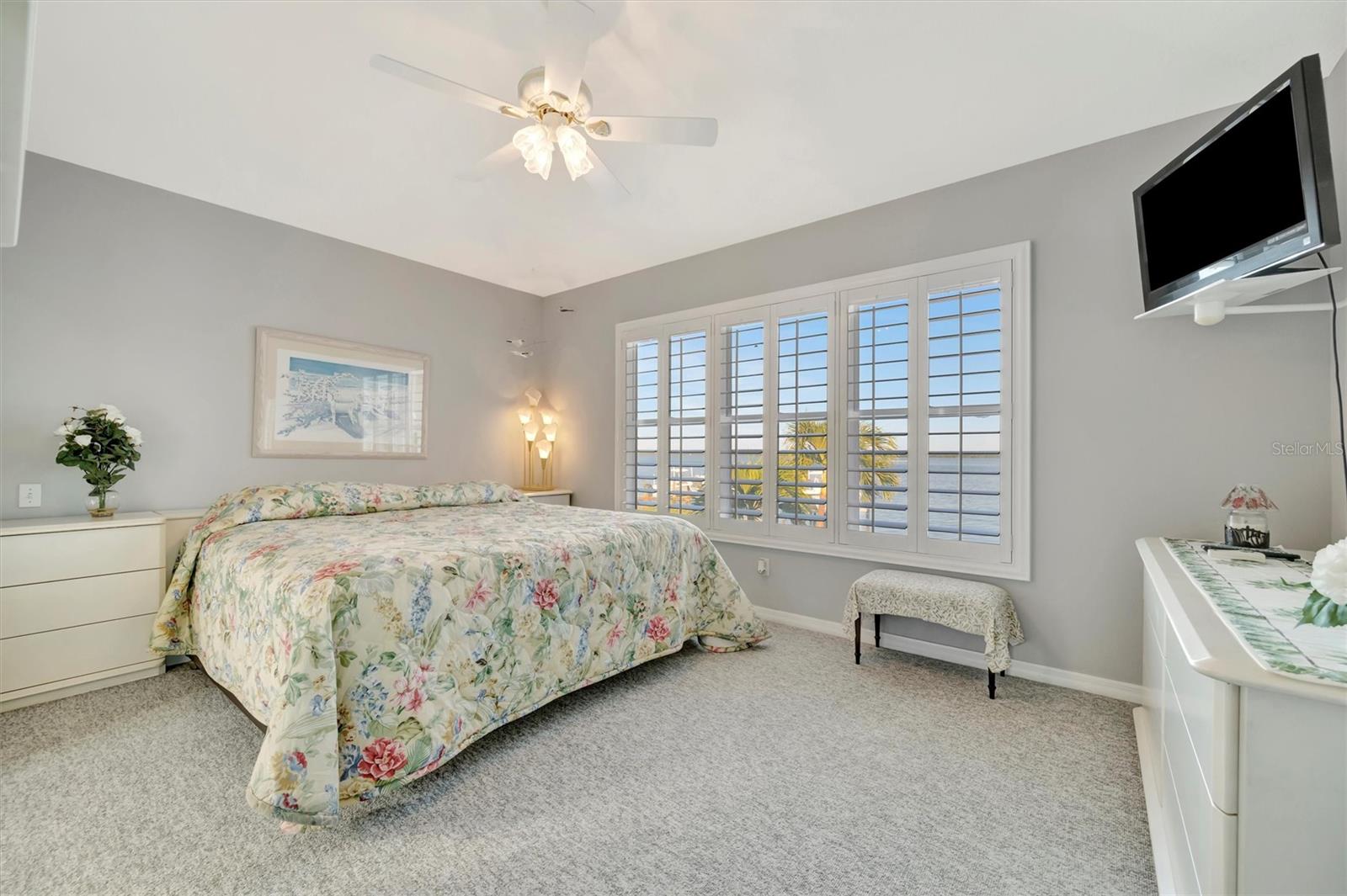 Image 34 of 52 For 2215 Avenue A