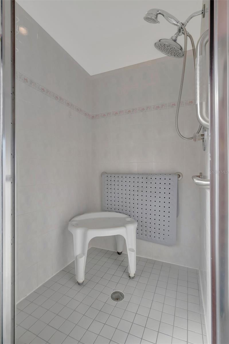 Image 39 of 52 For 2215 Avenue A