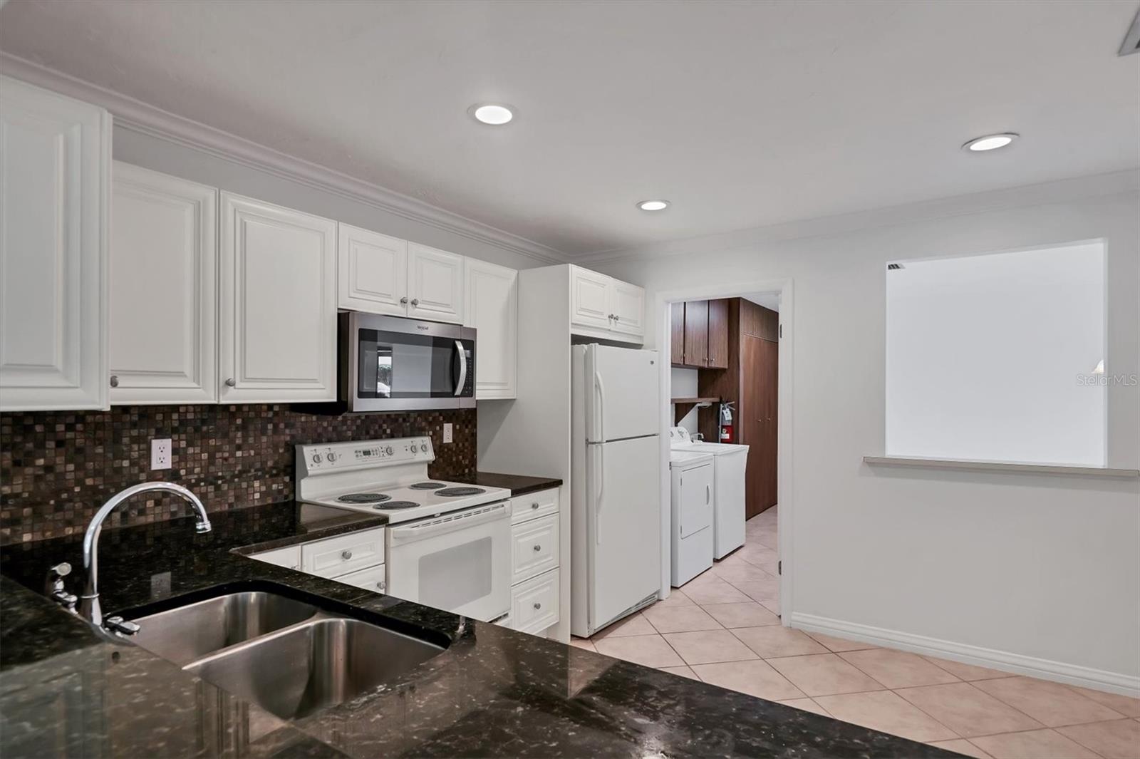 Image 10 of 29 For 3930 Center Gate Circle 16