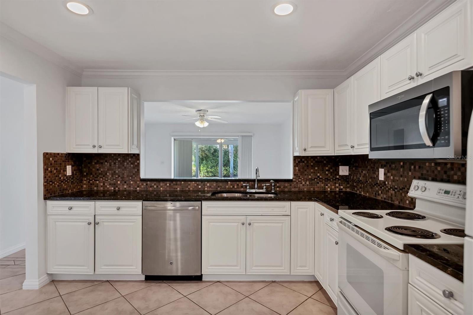 Image 12 of 29 For 3930 Center Gate Circle 16