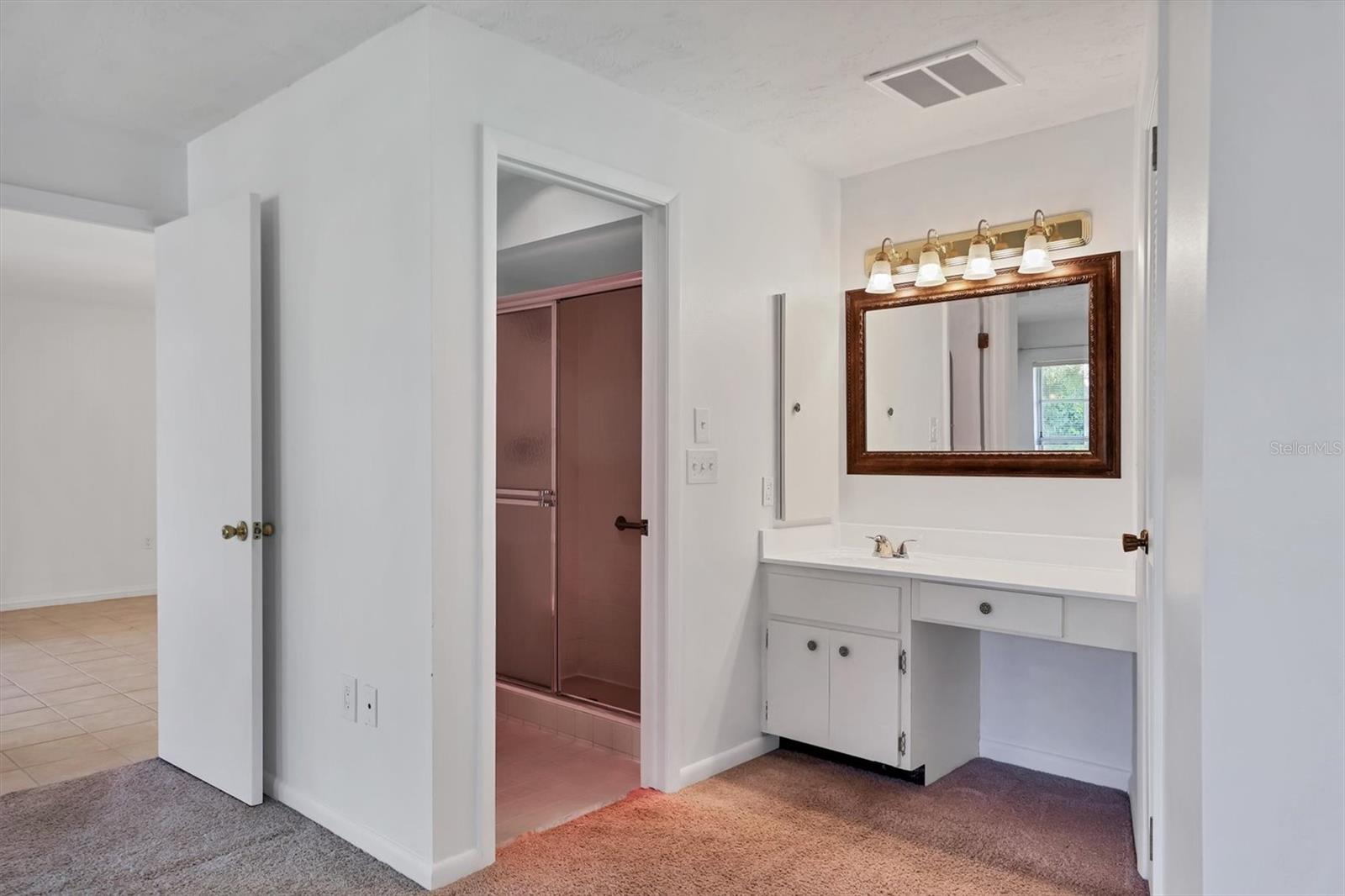 Image 19 of 29 For 3930 Center Gate Circle 16