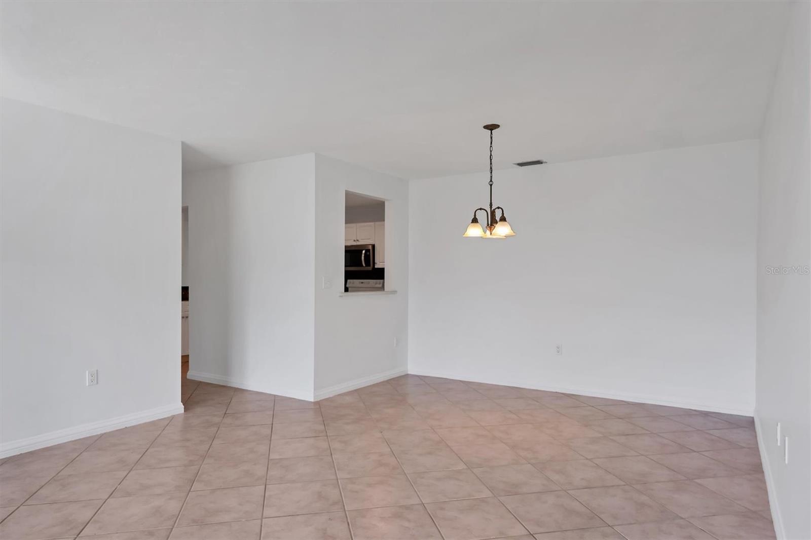 Image 7 of 29 For 3930 Center Gate Circle 16