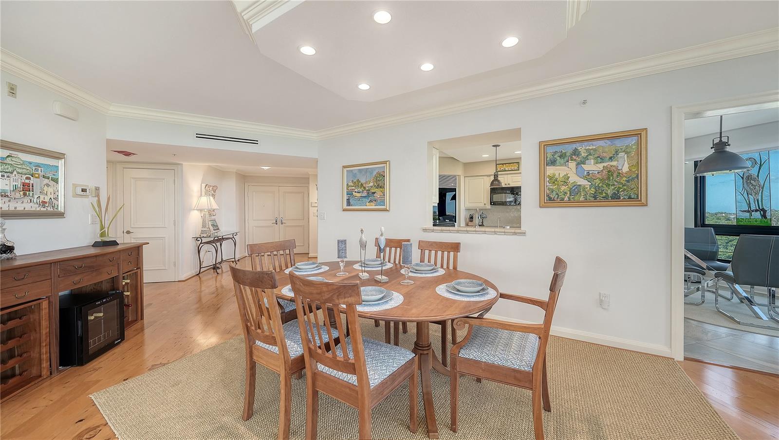 Image 11 of 45 For 565 Sanctuary Drive B506