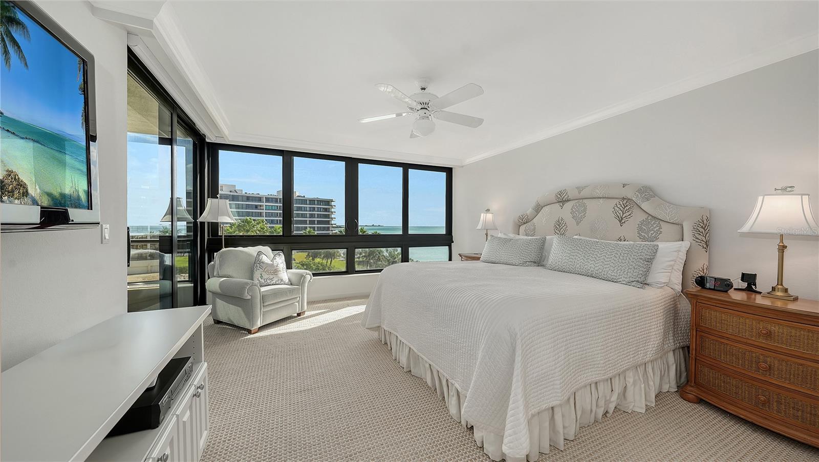 Image 17 of 45 For 565 Sanctuary Drive B506