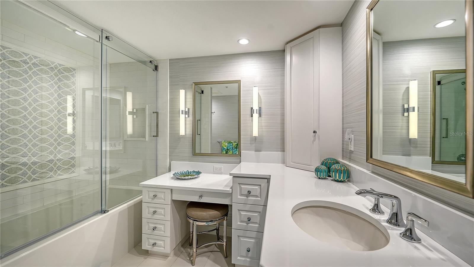 Image 26 of 45 For 565 Sanctuary Drive B506