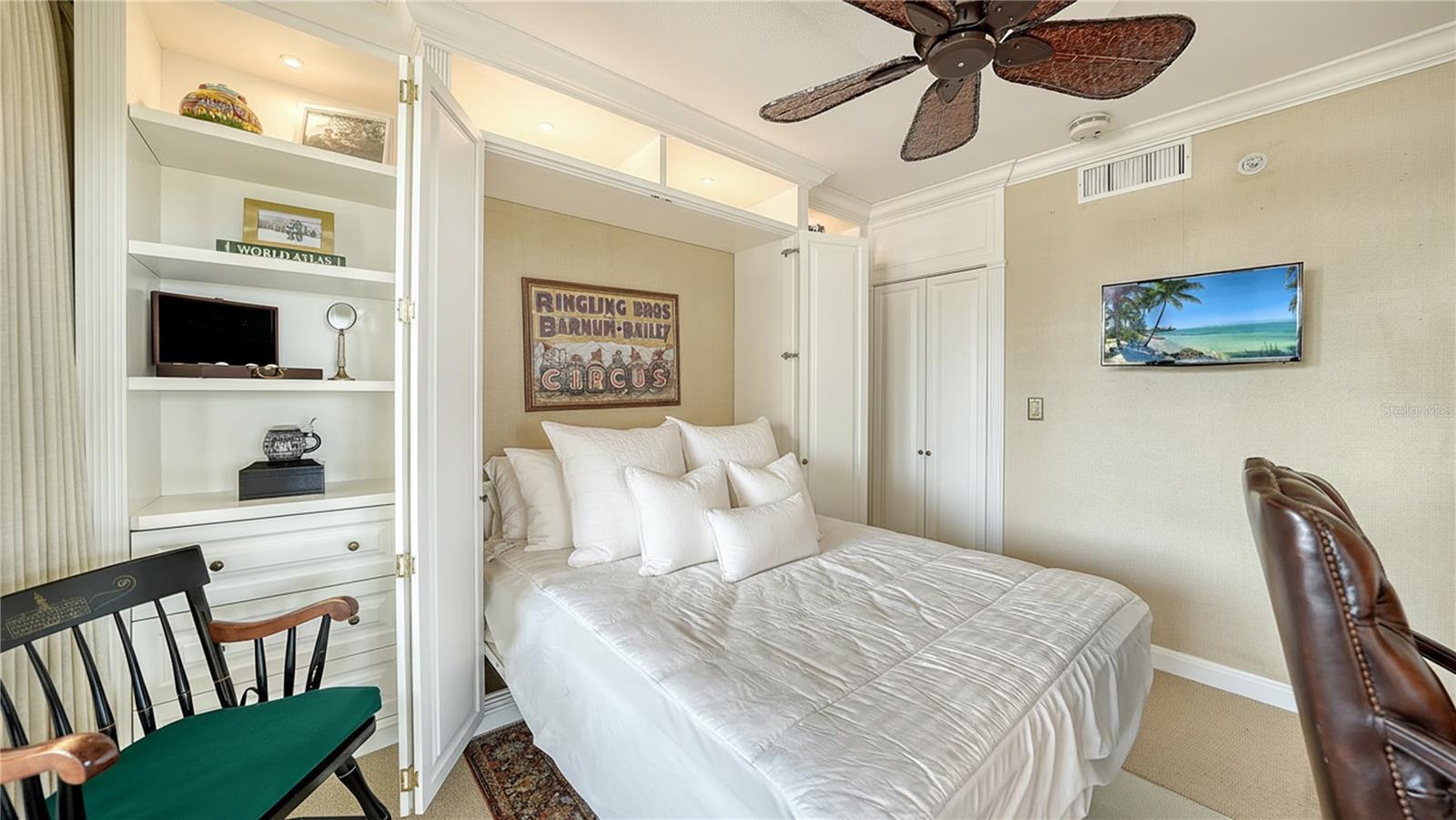 Image 29 of 45 For 565 Sanctuary Drive B506