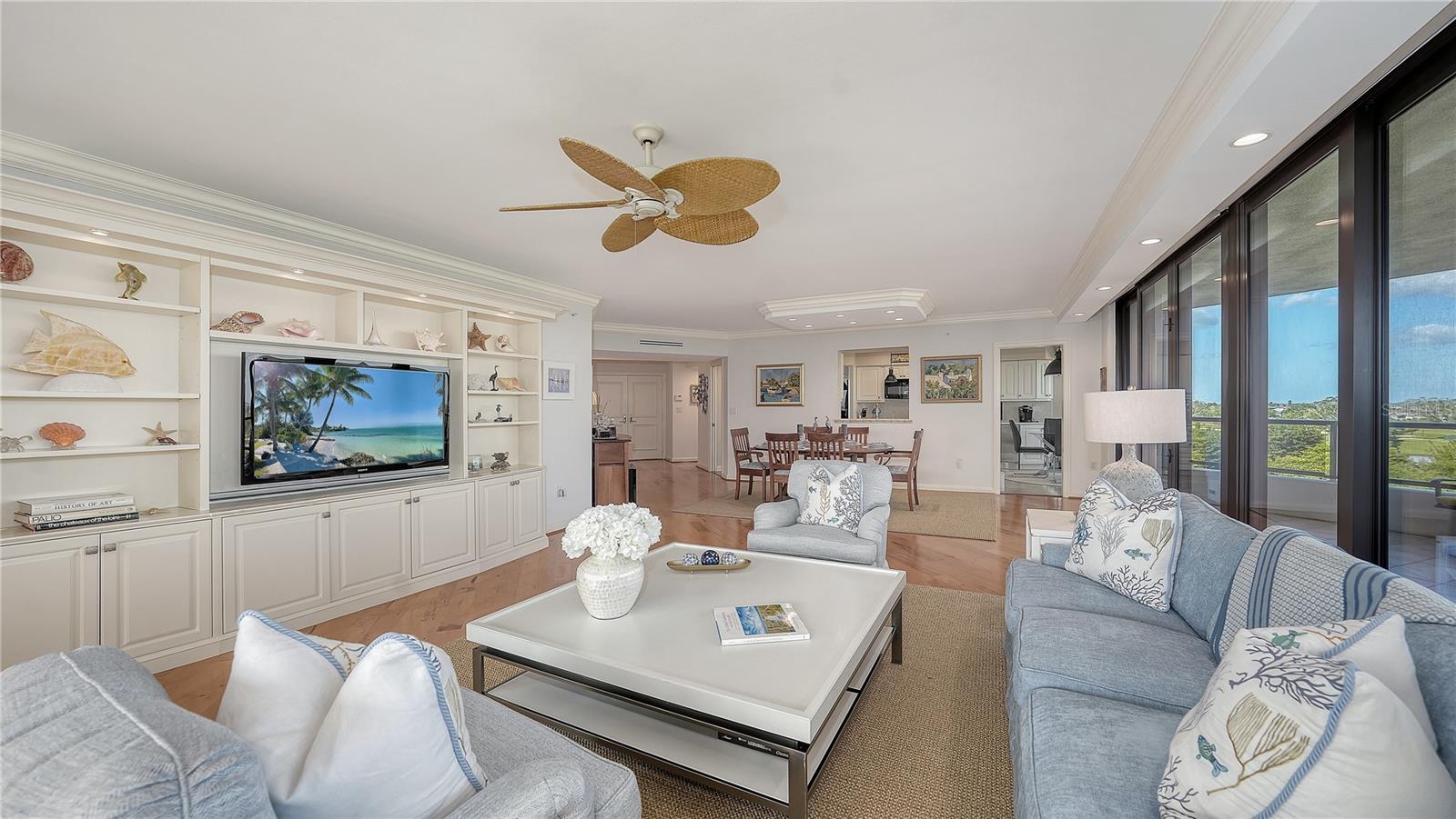 Image 5 of 45 For 565 Sanctuary Drive B506