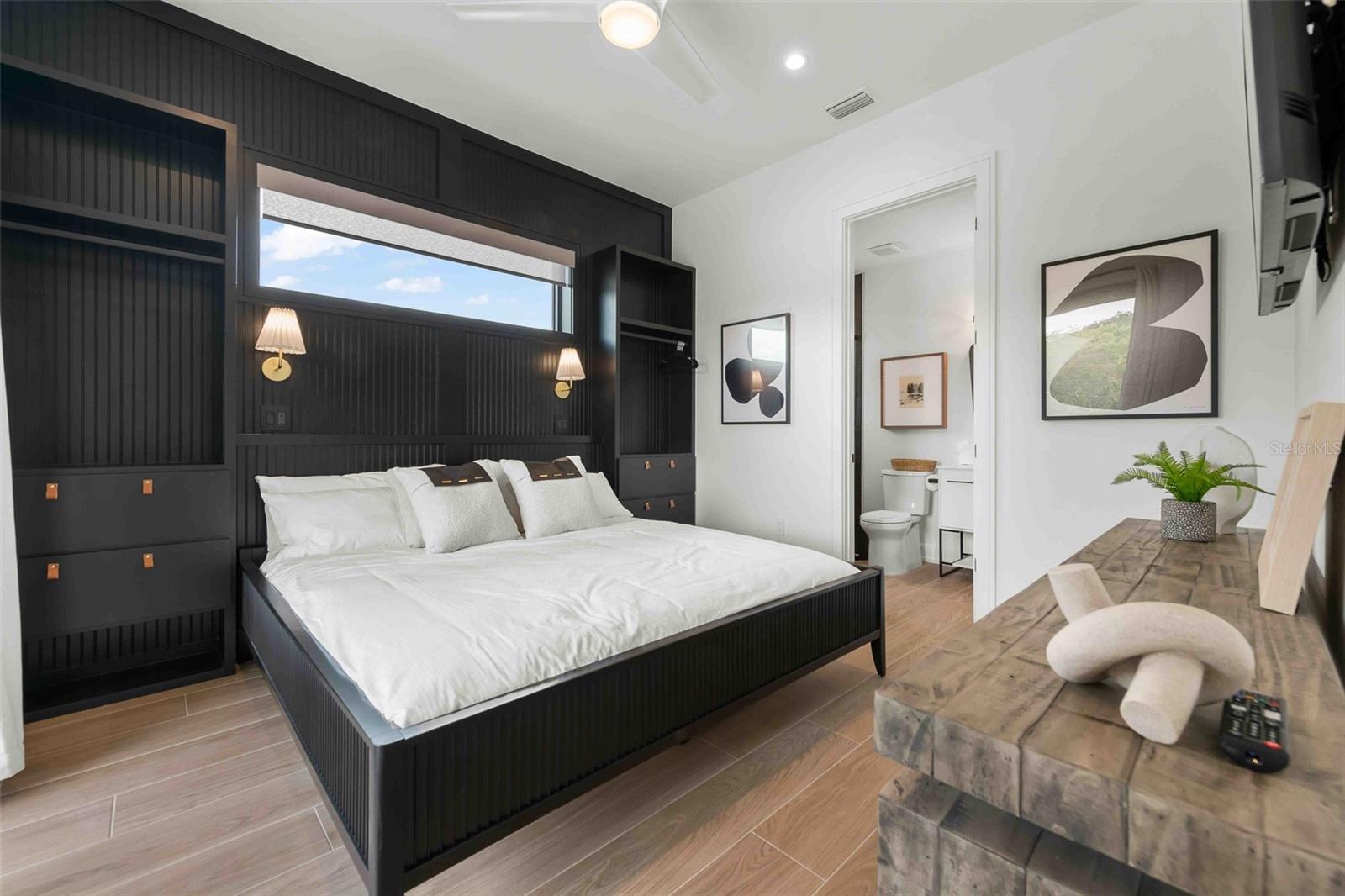 Image 20 of 61 For 5612 Guava Street