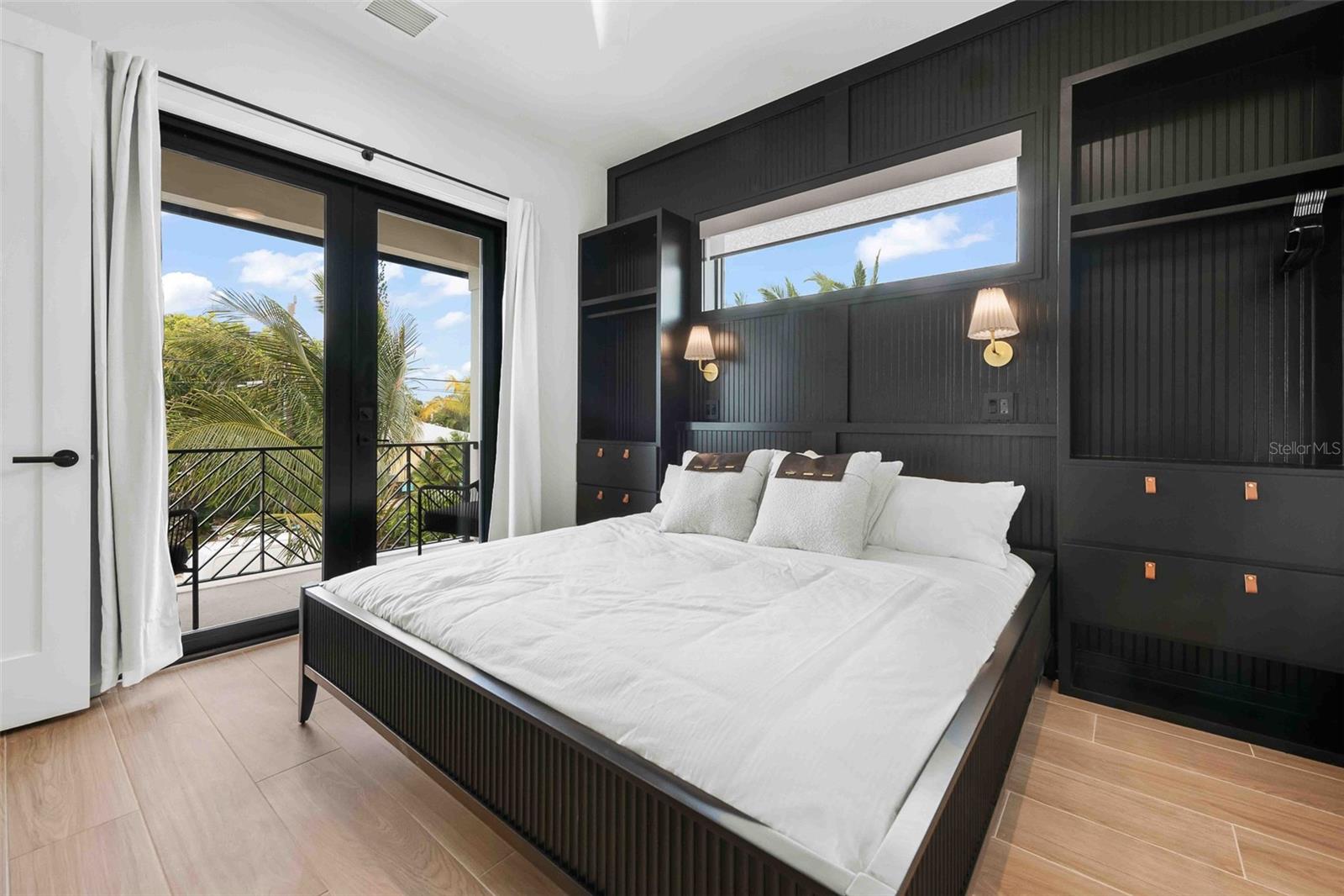 Image 22 of 61 For 5612 Guava Street