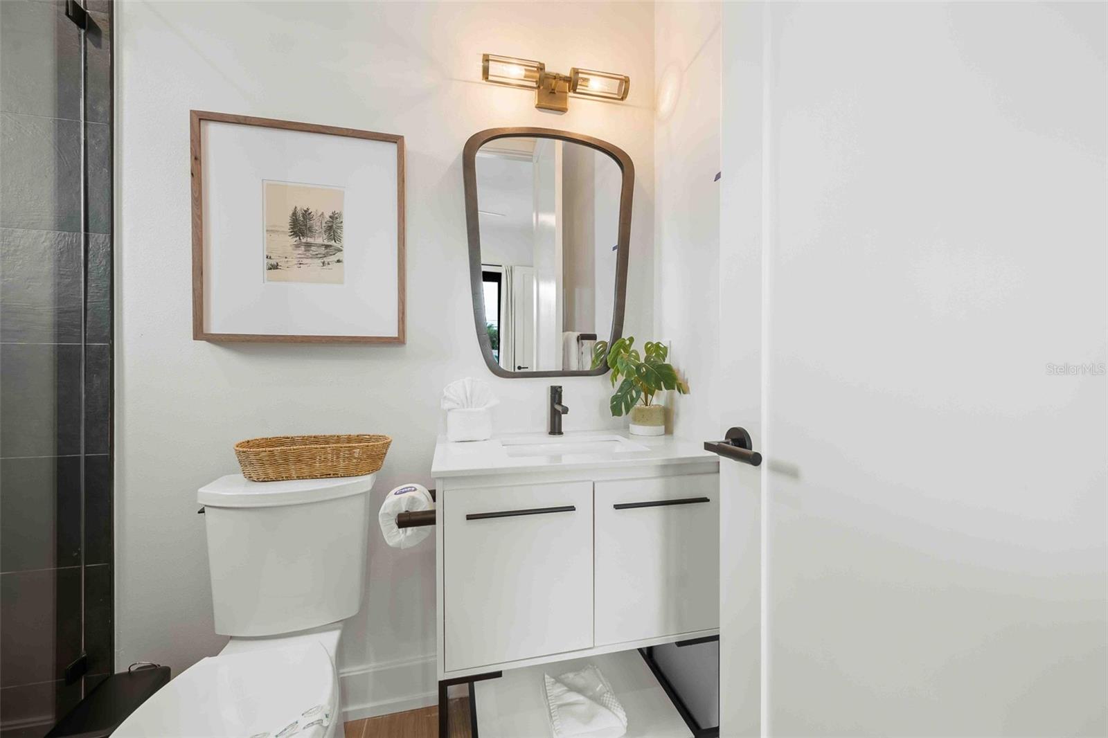 Image 23 of 61 For 5612 Guava Street