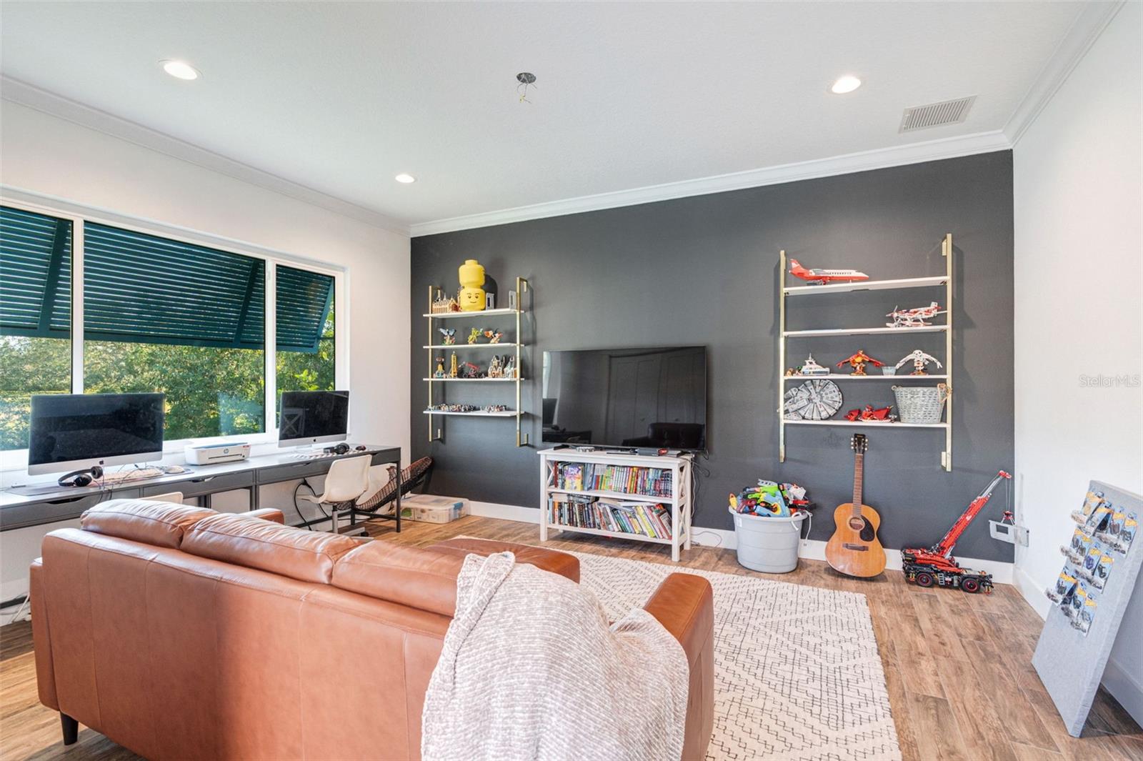 Image 15 of 41 For 4575 Satinleaf Lane