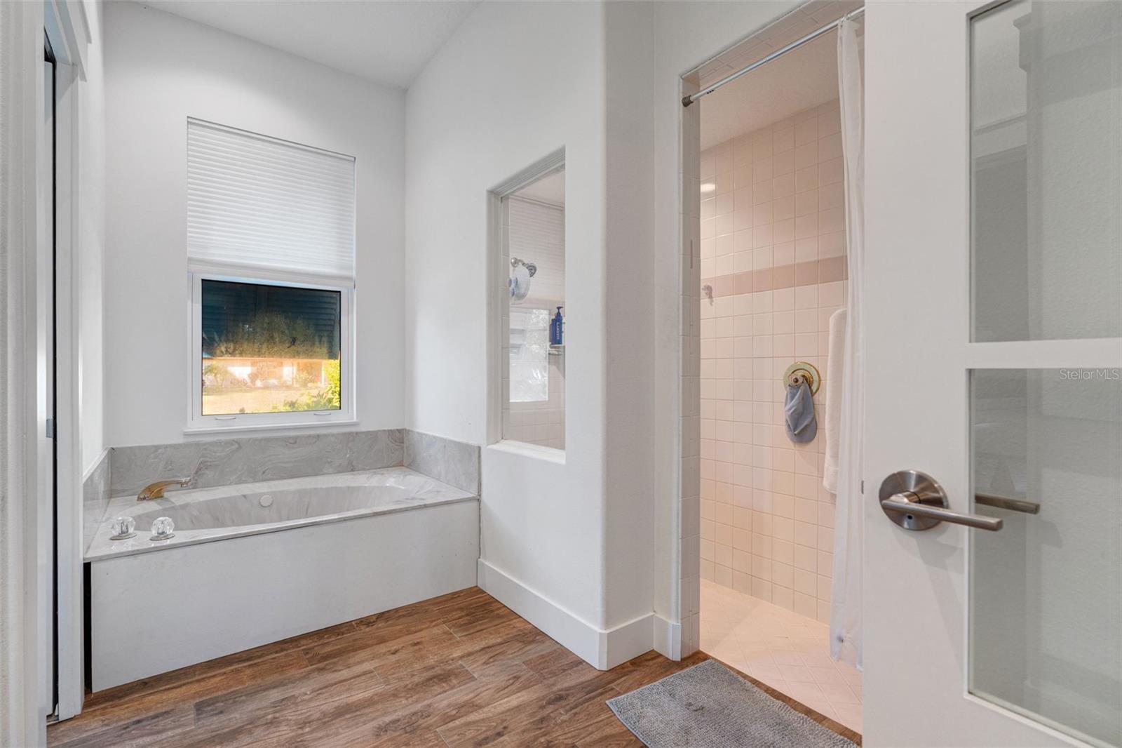 Image 24 of 41 For 4575 Satinleaf Lane