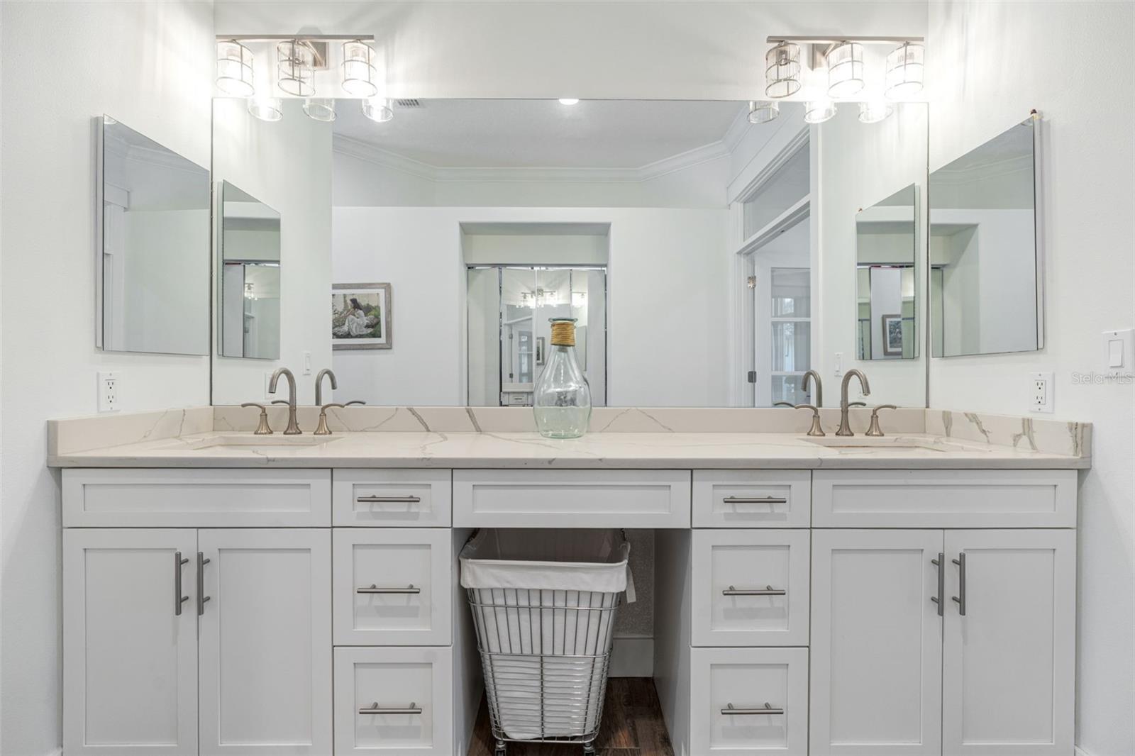 Image 25 of 41 For 4575 Satinleaf Lane