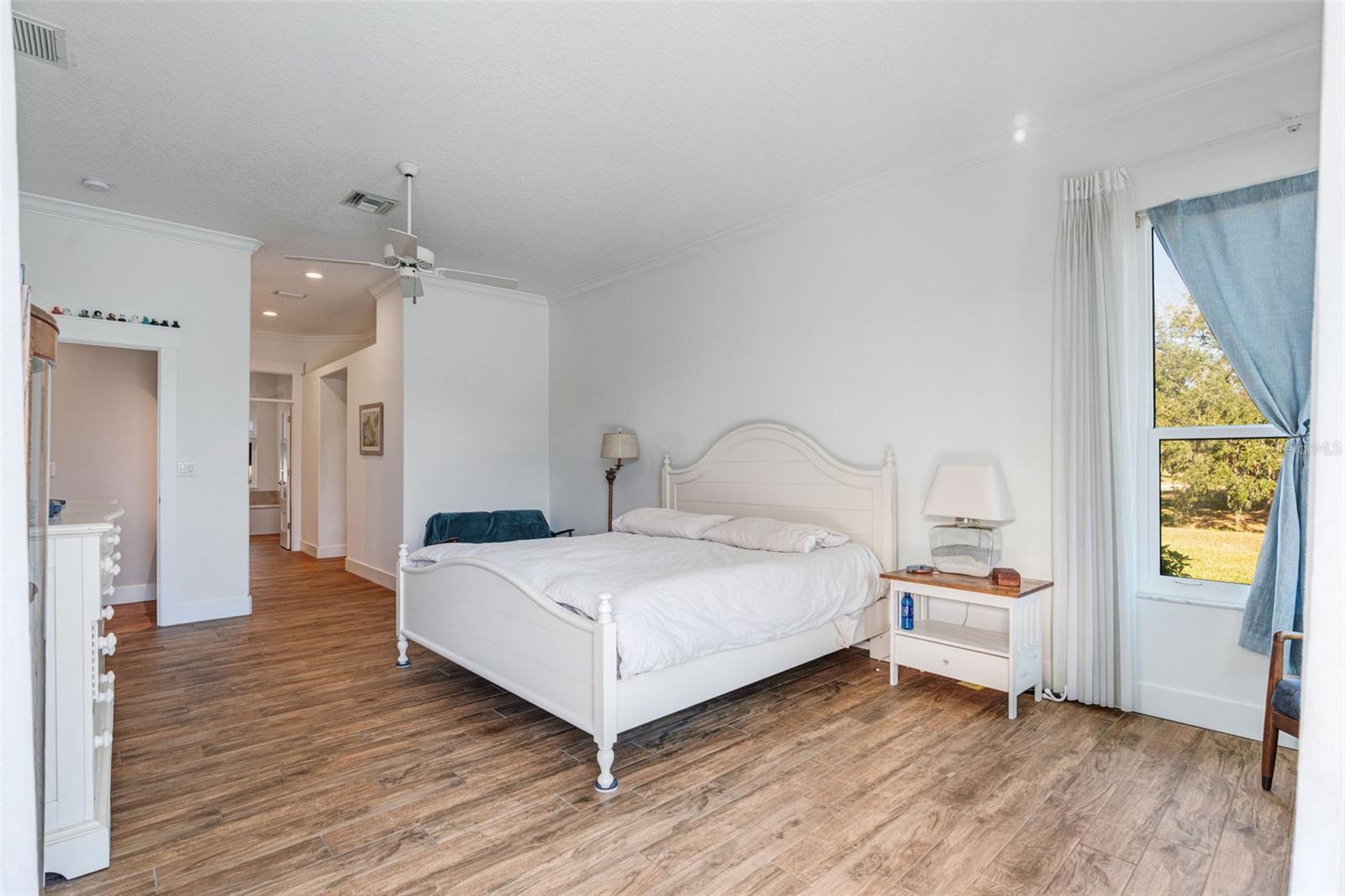 Image 27 of 41 For 4575 Satinleaf Lane