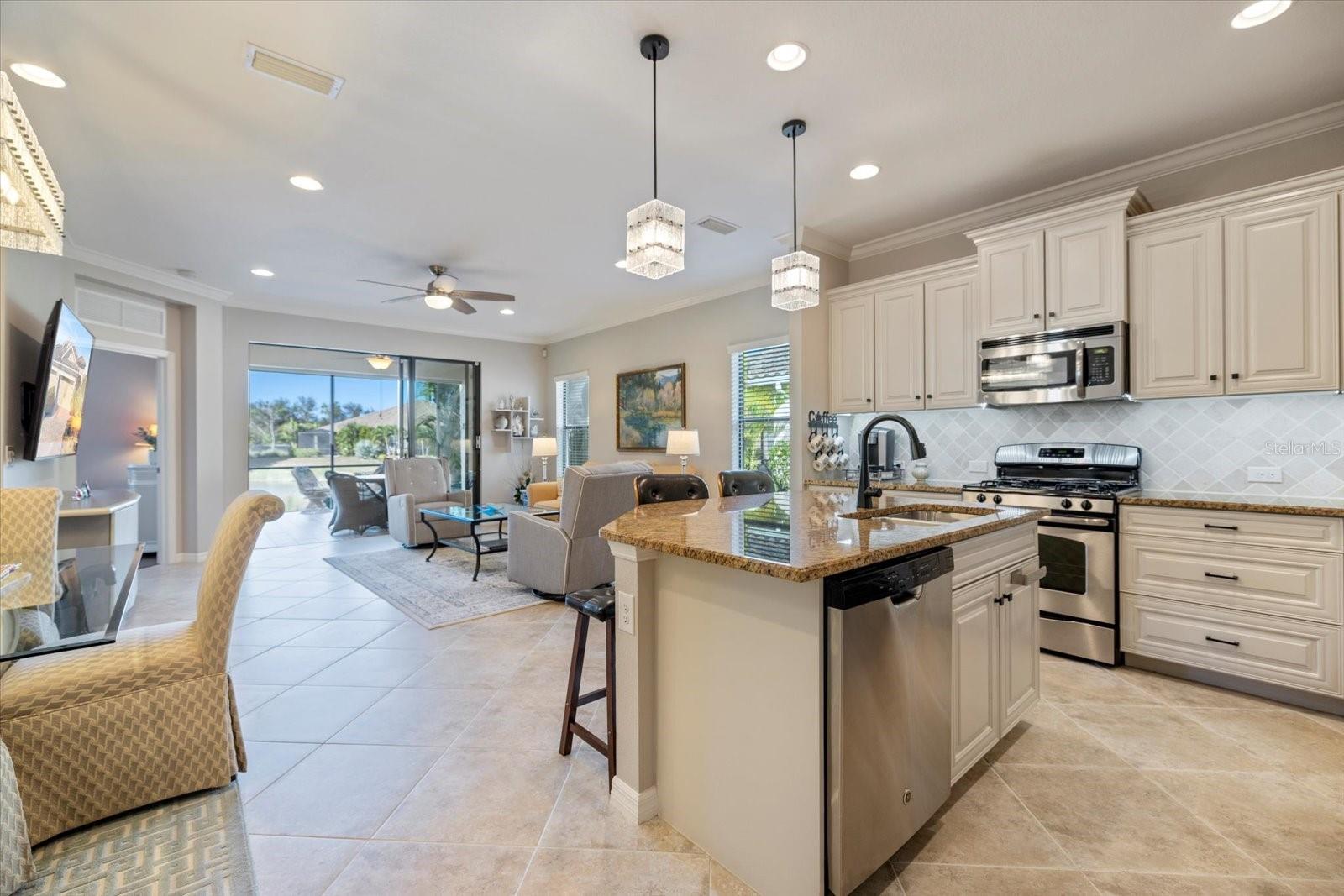 Image 7 of 50 For 1425 Backspin Drive