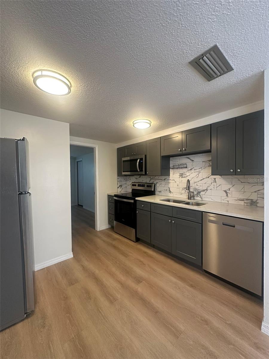 Image 2 of 8 For 5011 -a 21st Street W A