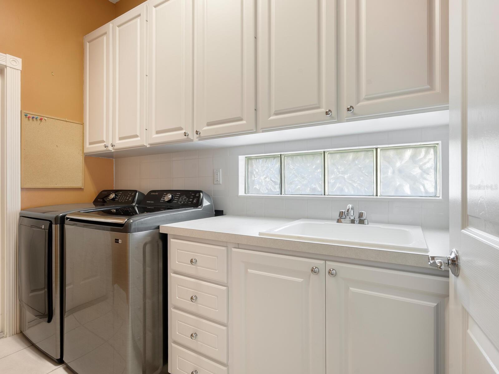 Image 24 of 45 For 7675 Uliva Way