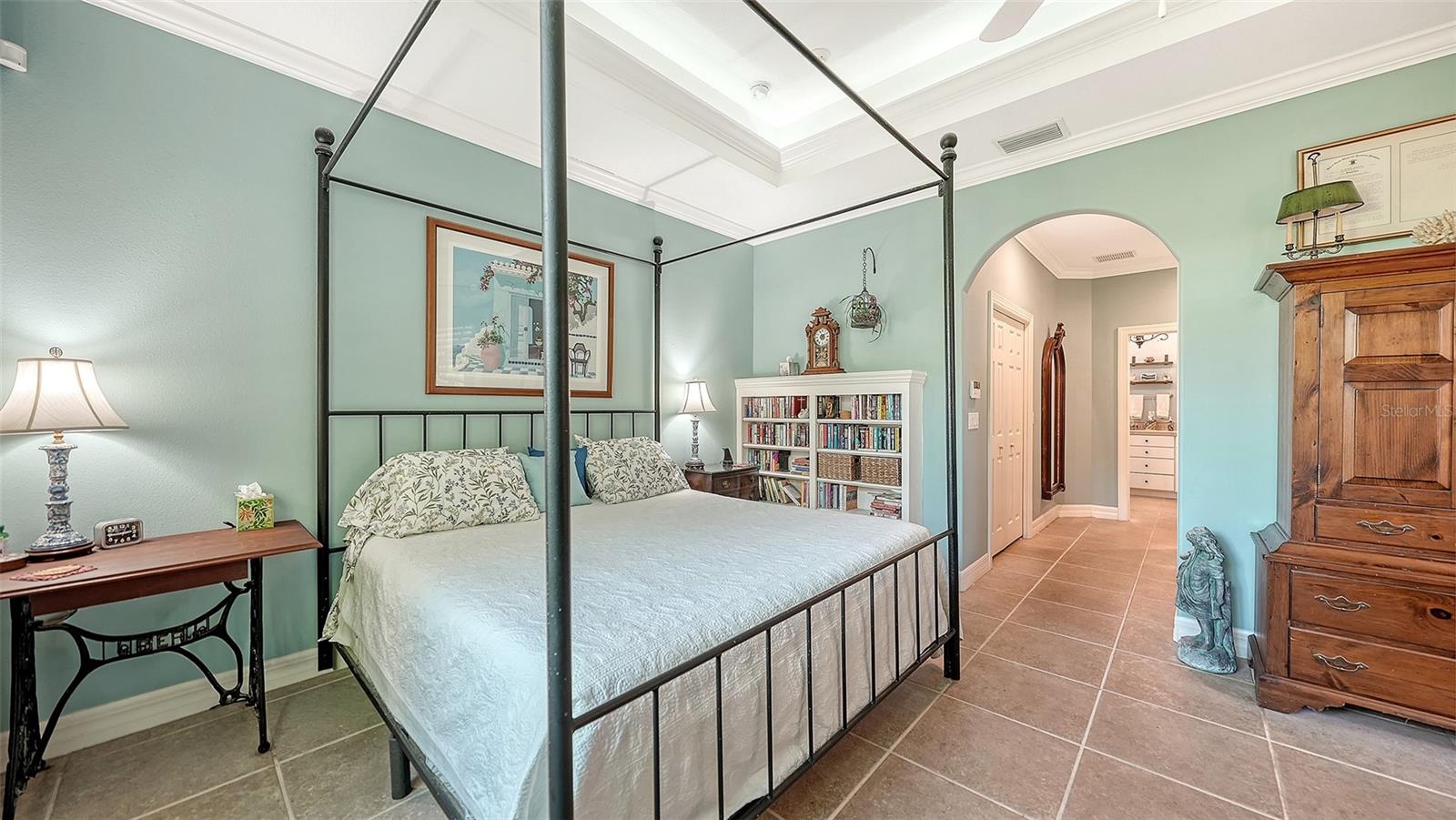 Image 25 of 51 For 2529 Marblehead Drive