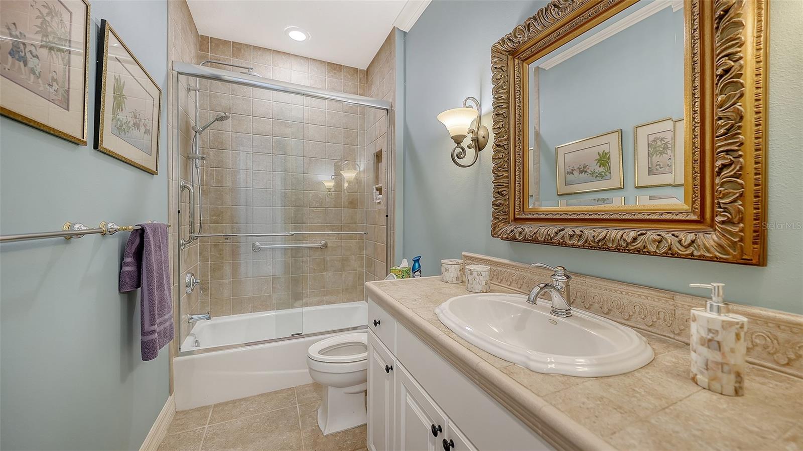 Image 31 of 51 For 2529 Marblehead Drive