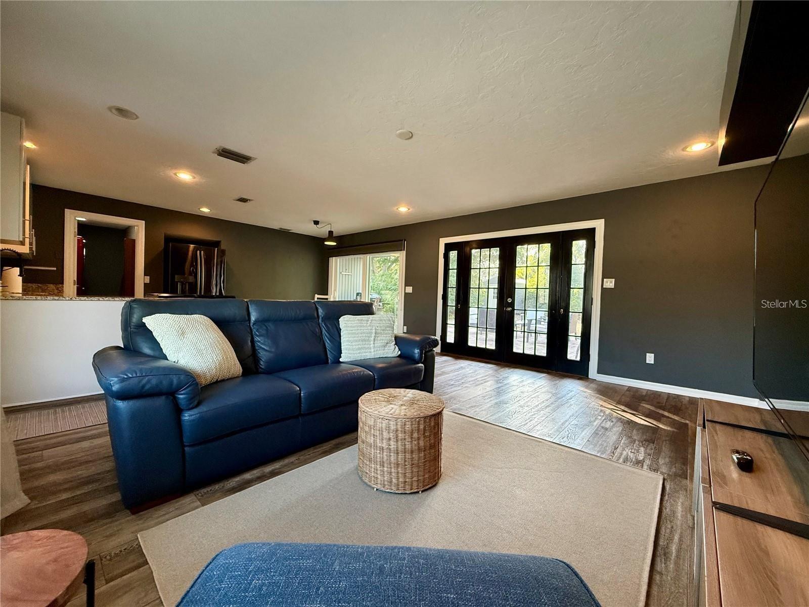 Image 4 of 24 For 2126 Craft Lane