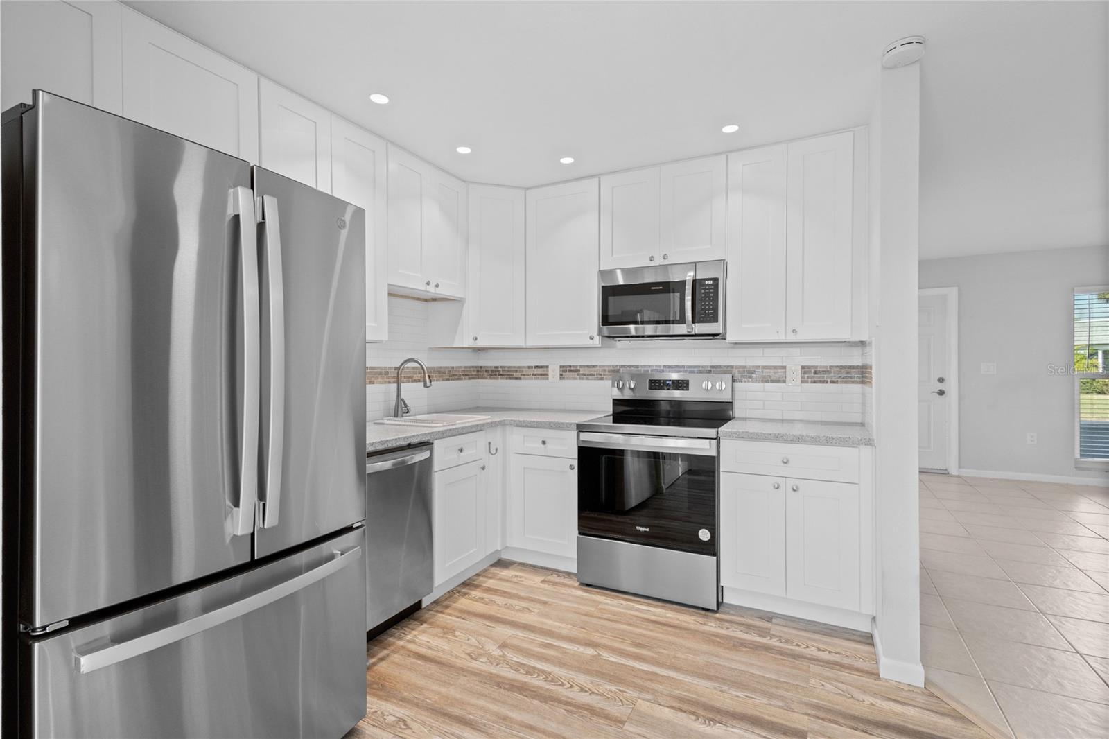 Image 10 of 30 For 3801 42nd Street W Na