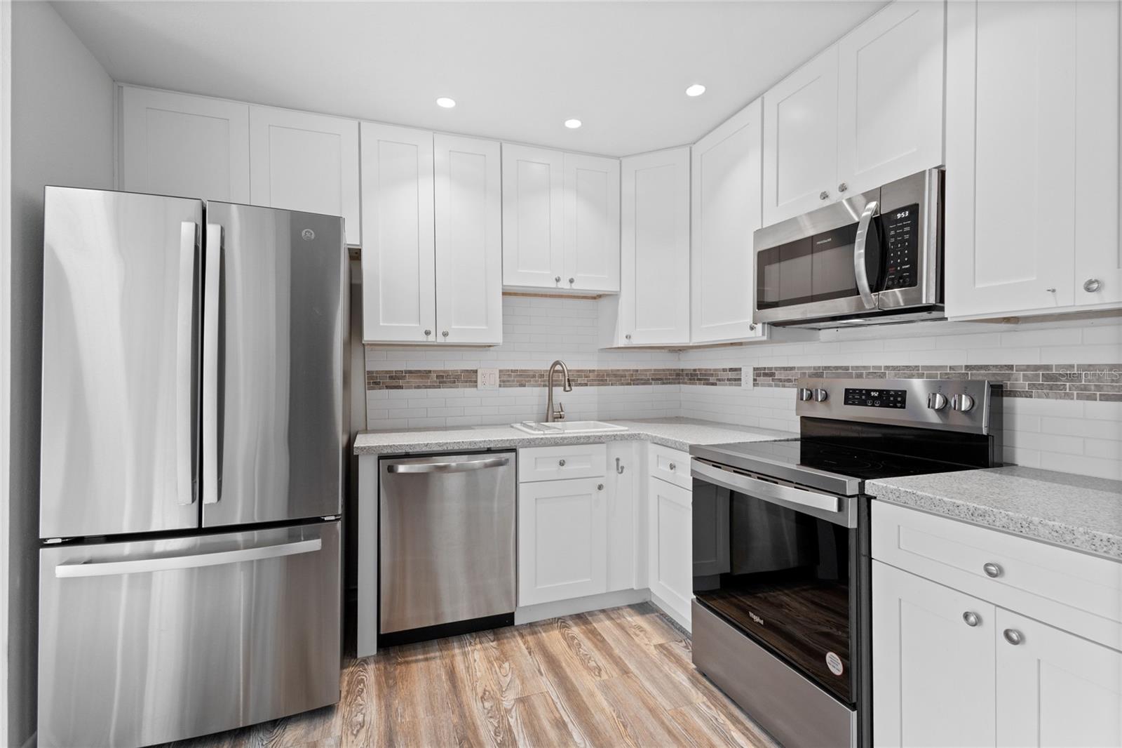 Image 9 of 30 For 3801 42nd Street W Na