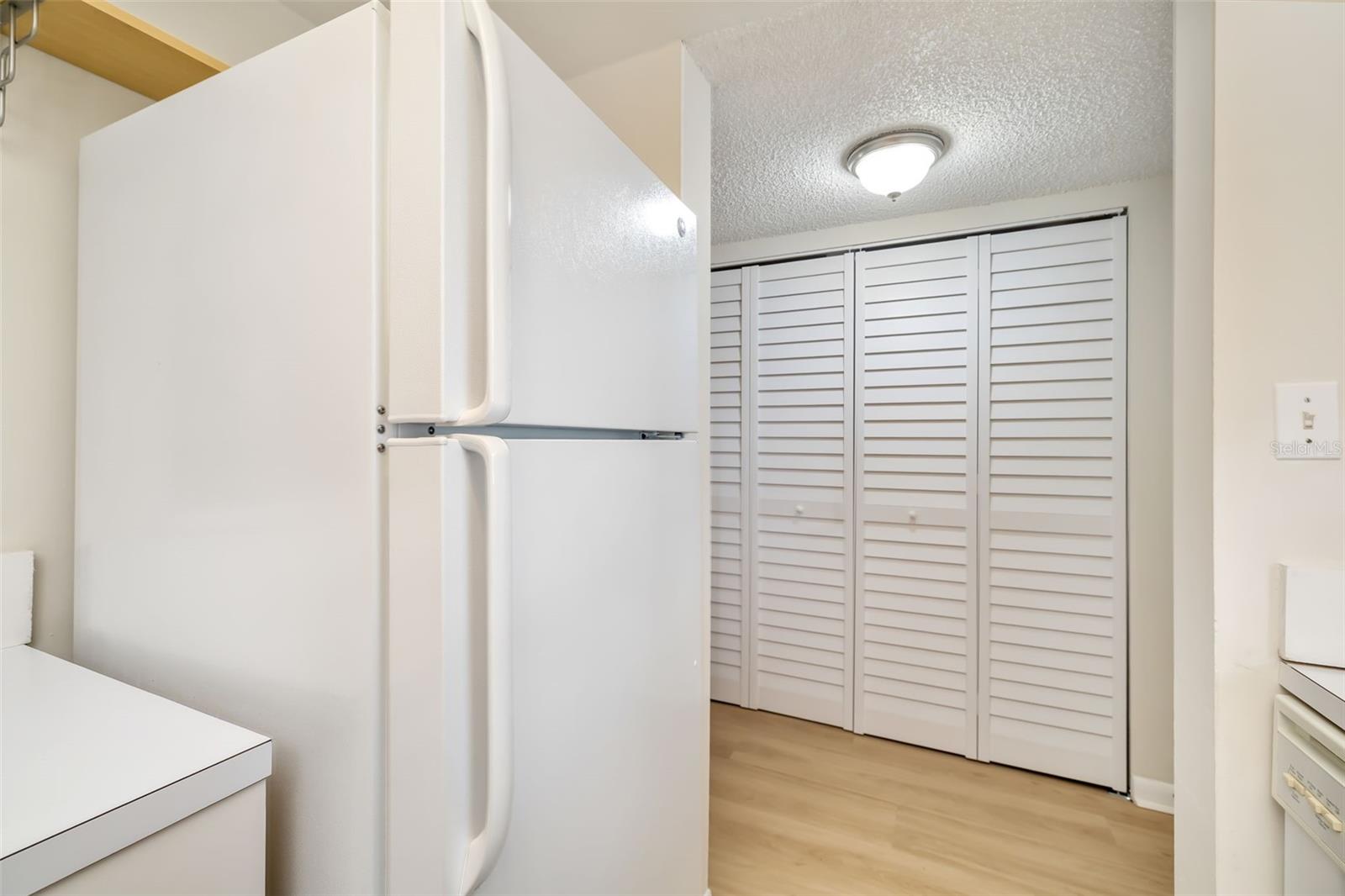 Image 10 of 39 For 203 47th Avenue Drive W 167