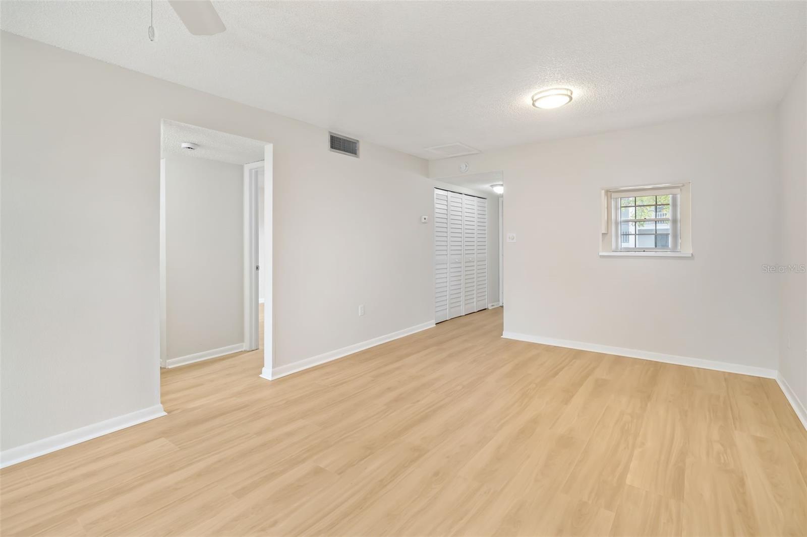 Image 12 of 39 For 203 47th Avenue Drive W 167