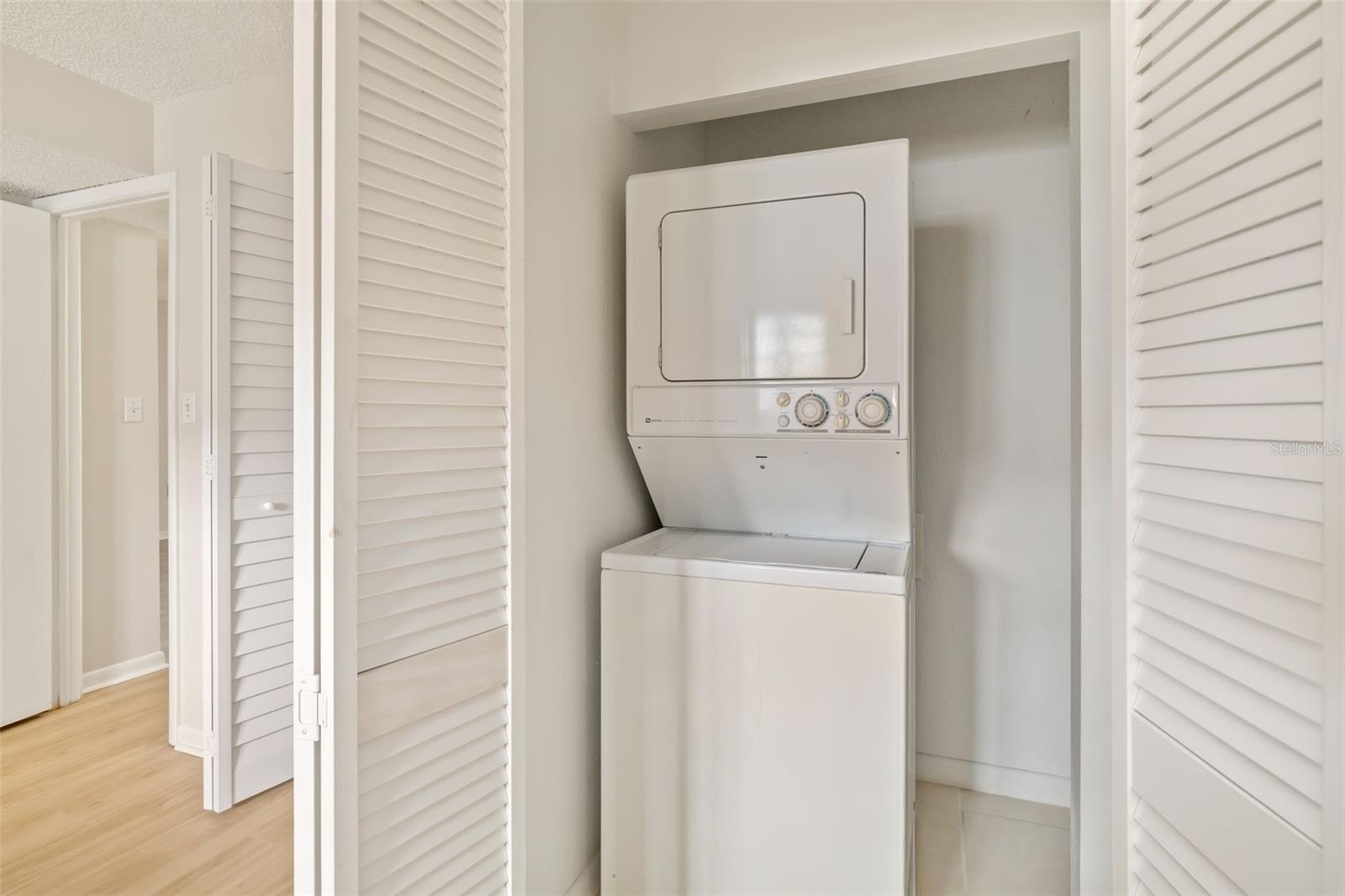 Image 18 of 39 For 203 47th Avenue Drive W 167