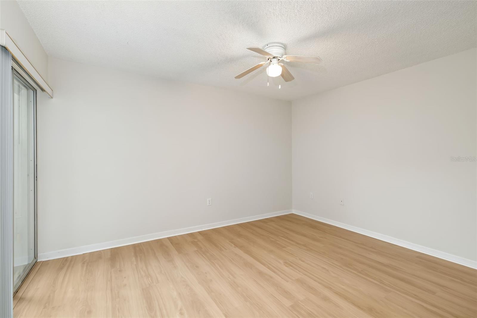 Image 20 of 39 For 203 47th Avenue Drive W 167