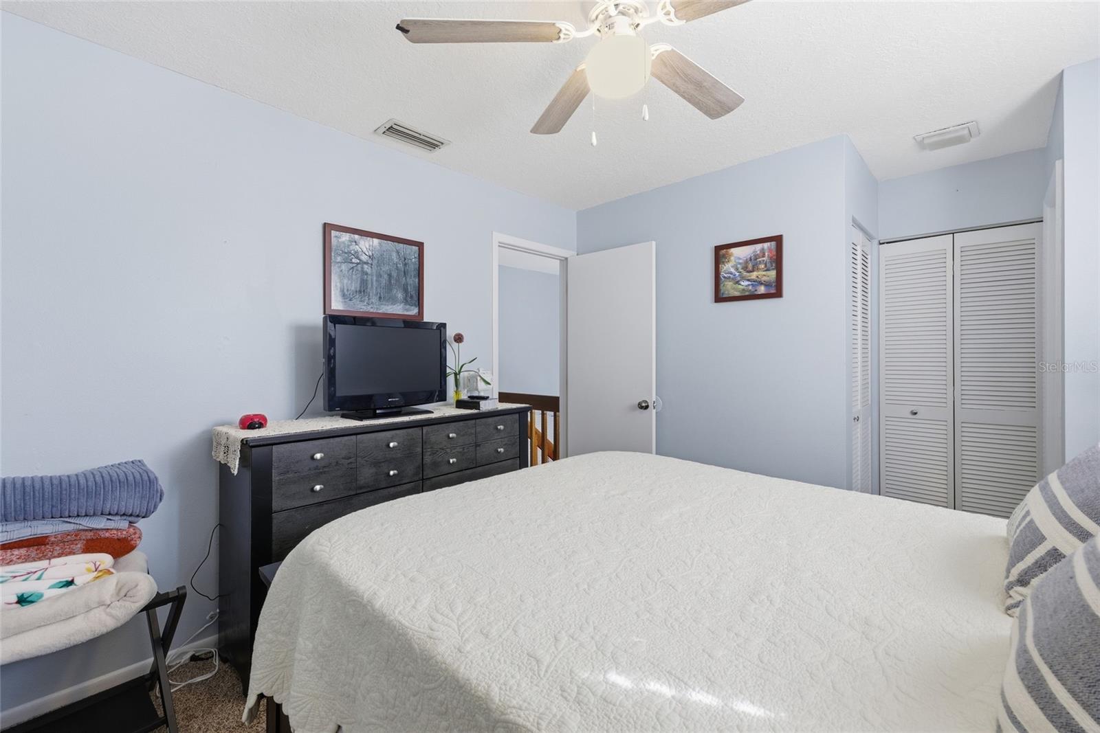 Image 23 of 37 For 405 Woods Landing Trail