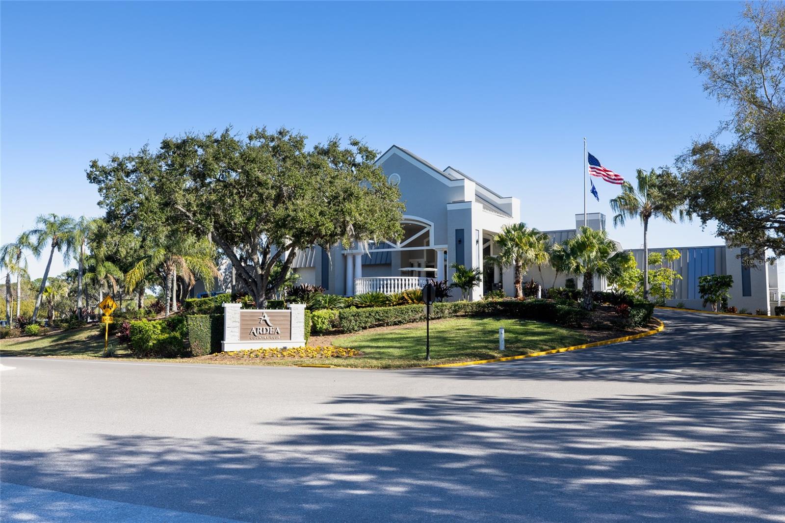 Image 32 of 37 For 405 Woods Landing Trail