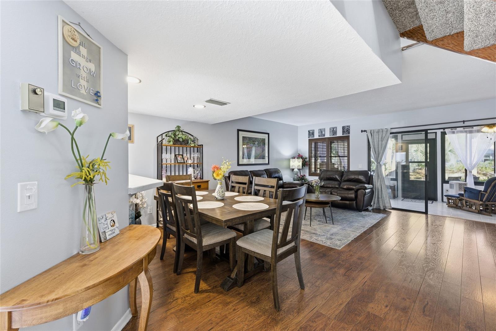 Image 6 of 37 For 405 Woods Landing Trail