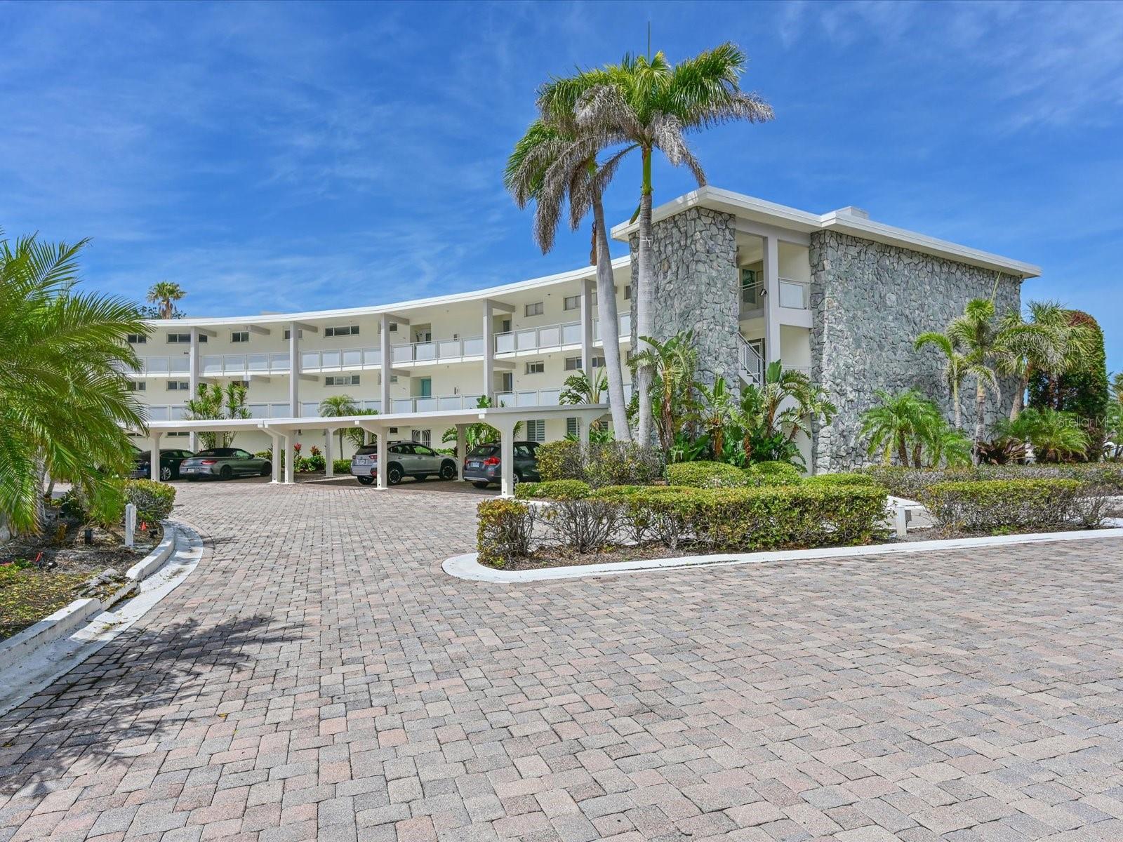 Details for 100 Sands Point Road 225, LONGBOAT KEY, FL 34228