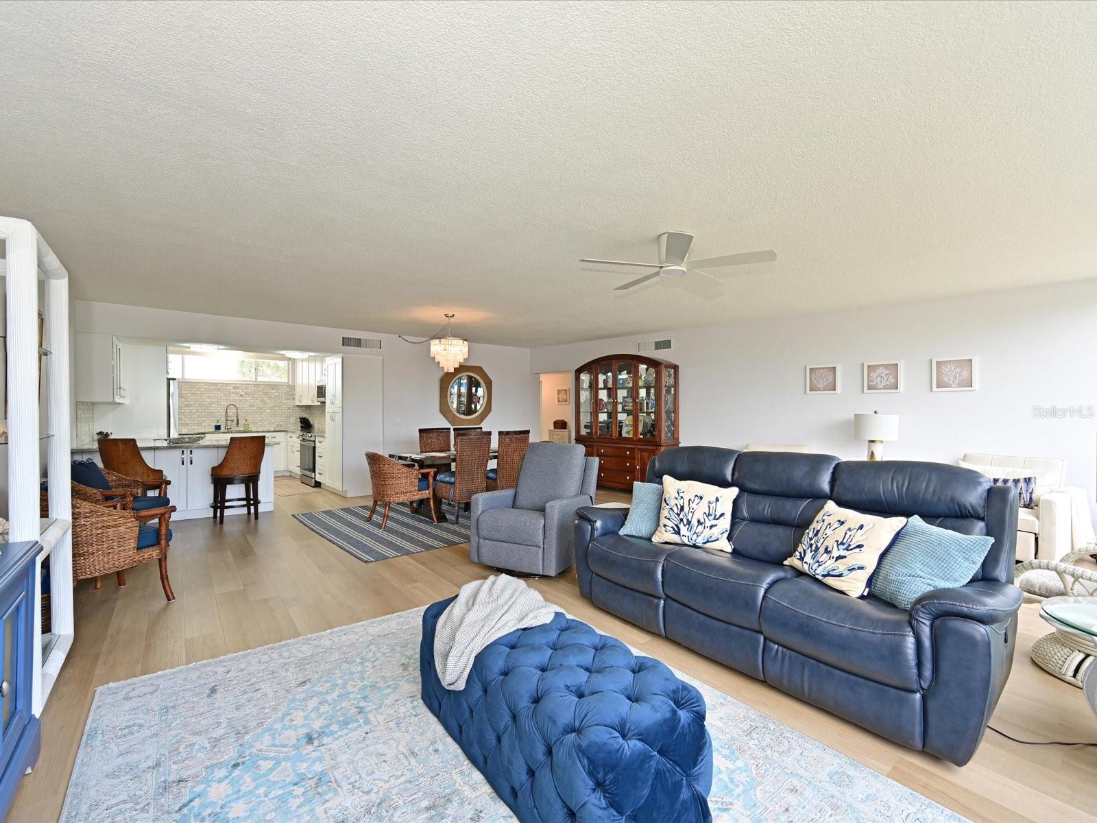 Image 6 of 34 For 100 Sands Point Road 225