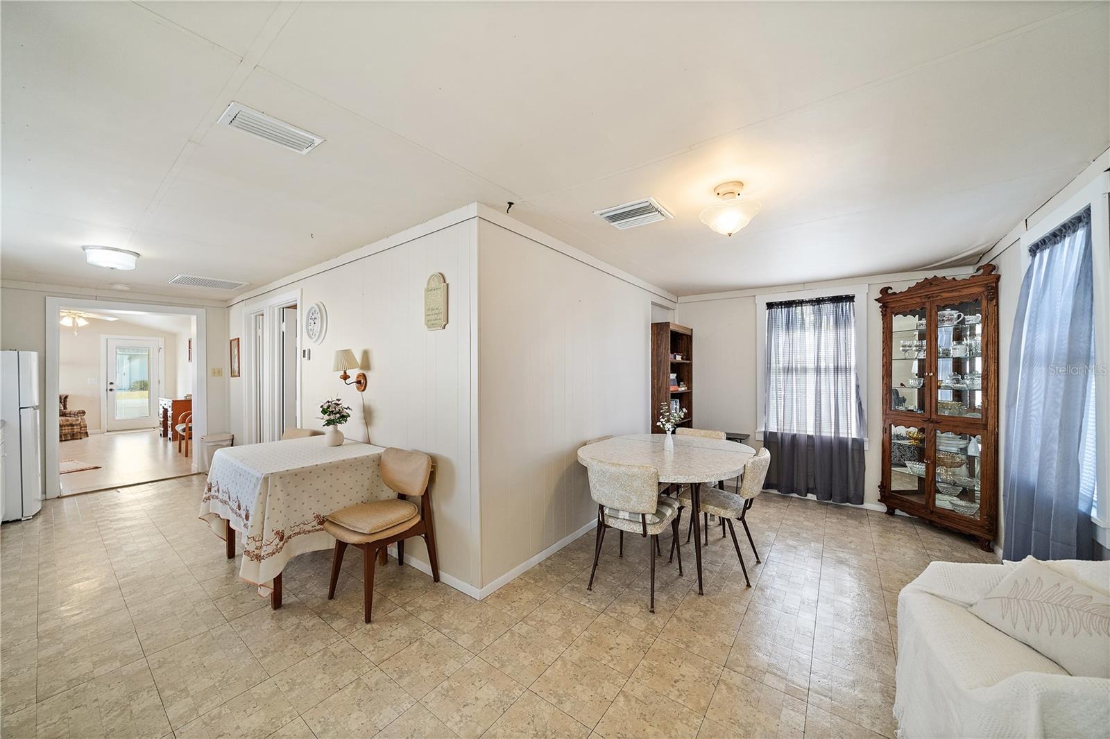 Image 12 of 25 For 1369 Kruppa Avenue