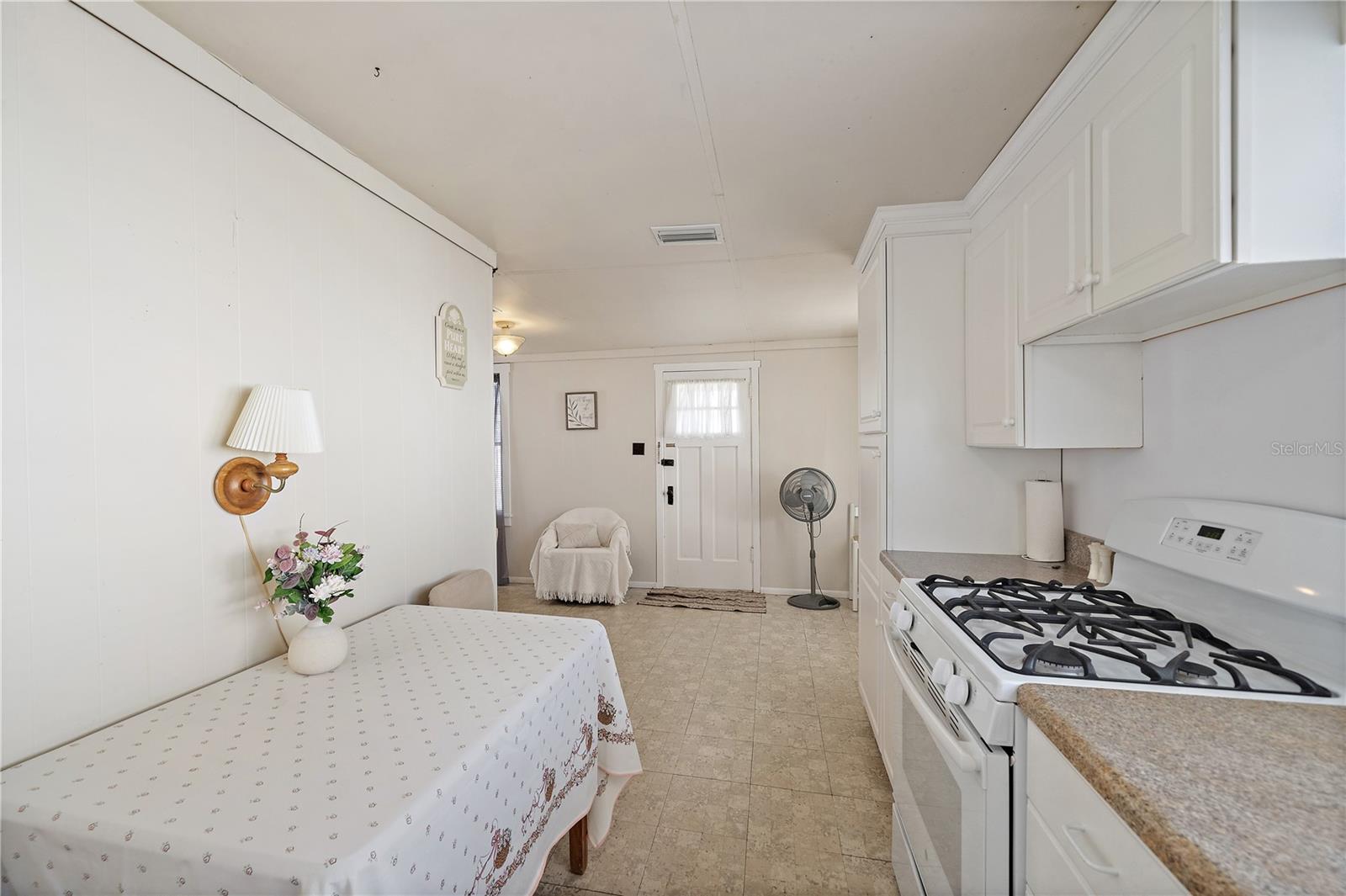 Image 19 of 25 For 1369 Kruppa Avenue