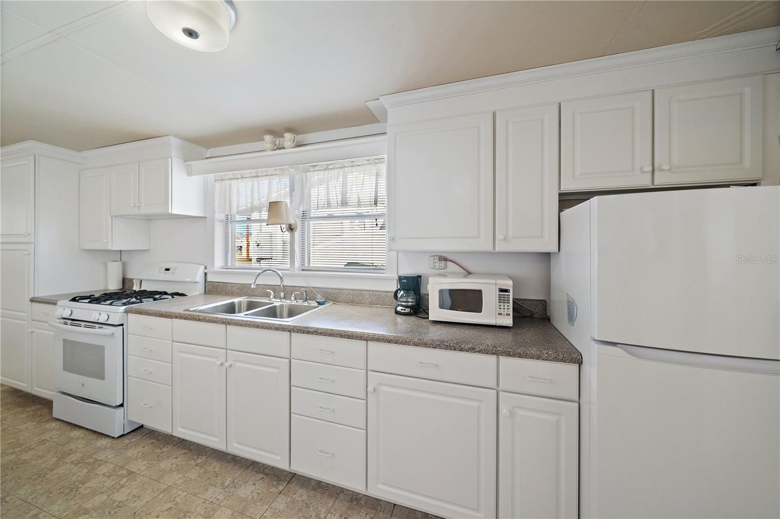 Image 7 of 25 For 1369 Kruppa Avenue