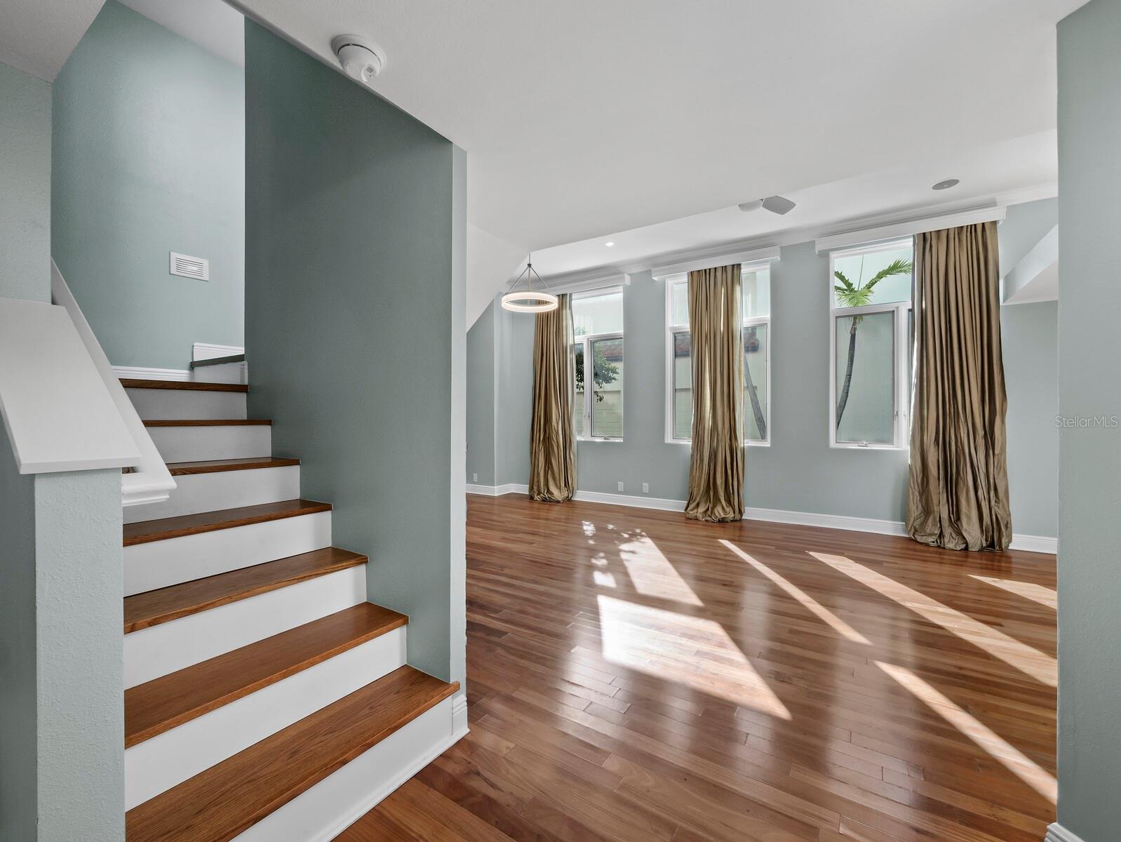 Image 12 of 63 For 200 Cocoanut Avenue 7