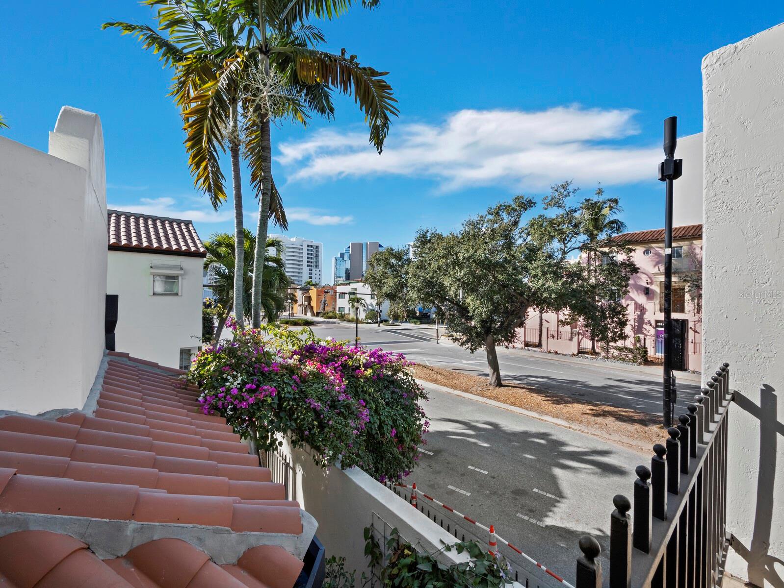 Image 36 of 63 For 200 Cocoanut Avenue 7