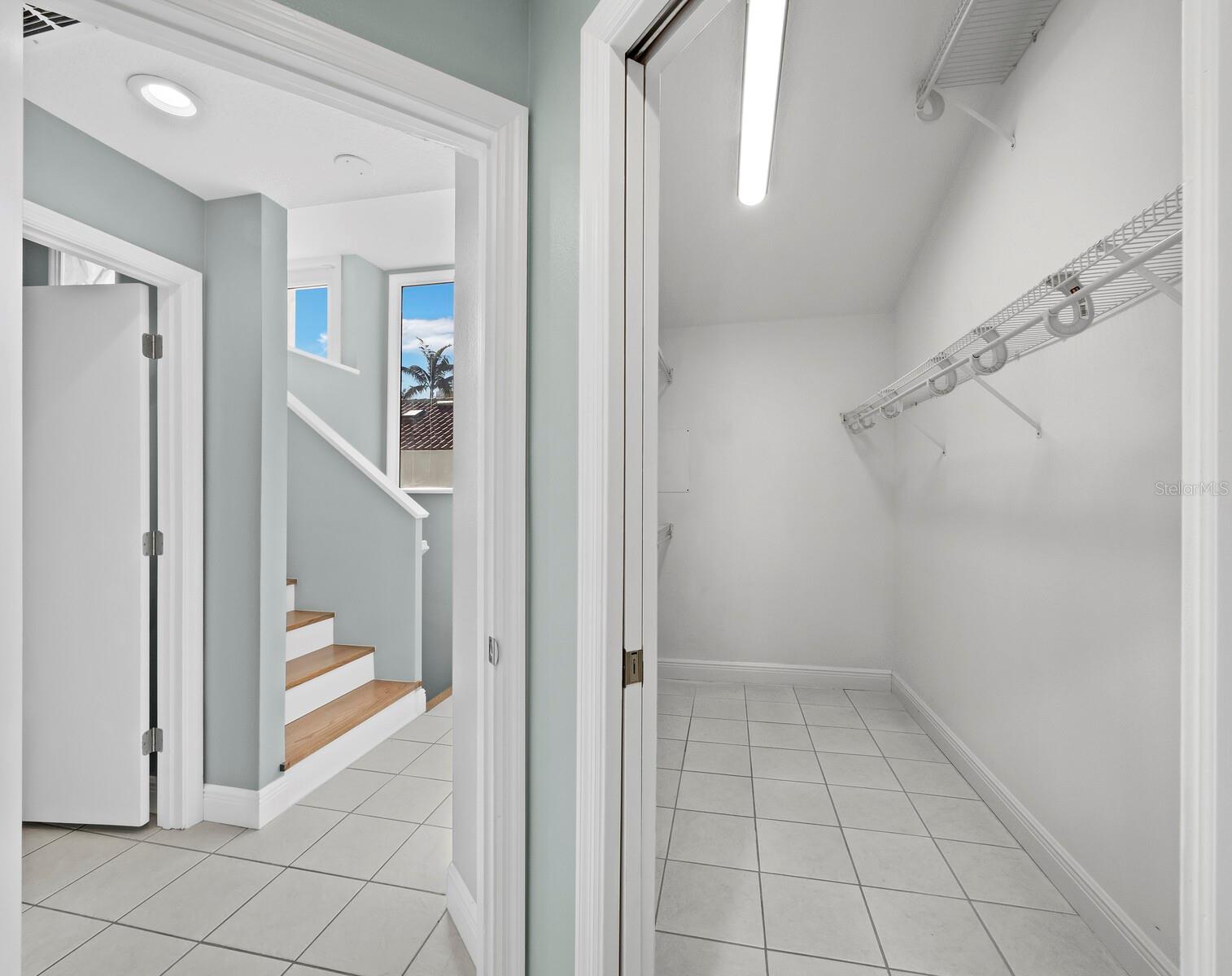 Image 39 of 63 For 200 Cocoanut Avenue 7