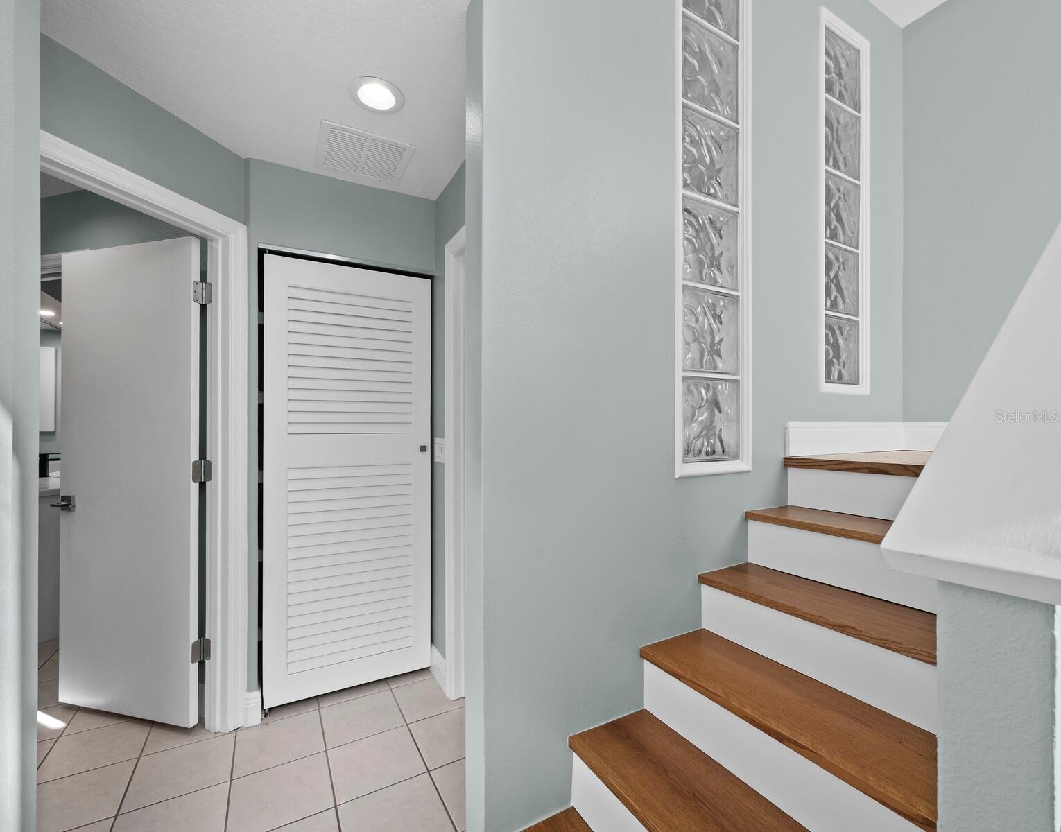 Image 40 of 63 For 200 Cocoanut Avenue 7