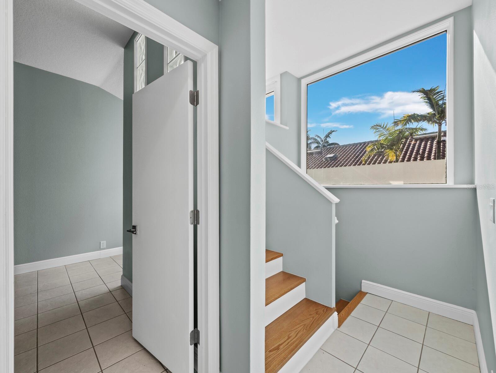 Image 41 of 63 For 200 Cocoanut Avenue 7