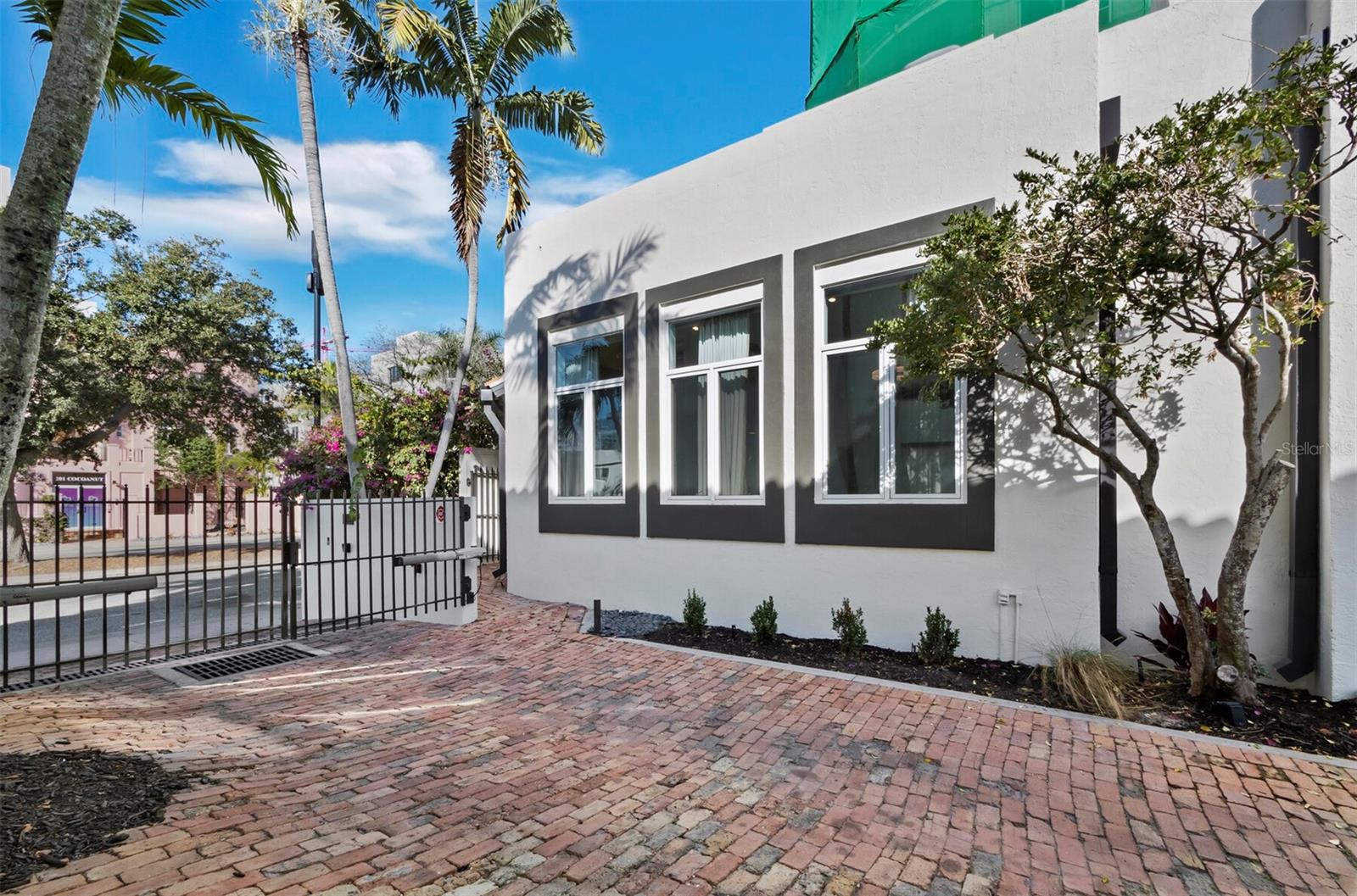 Image 5 of 63 For 200 Cocoanut Avenue 7