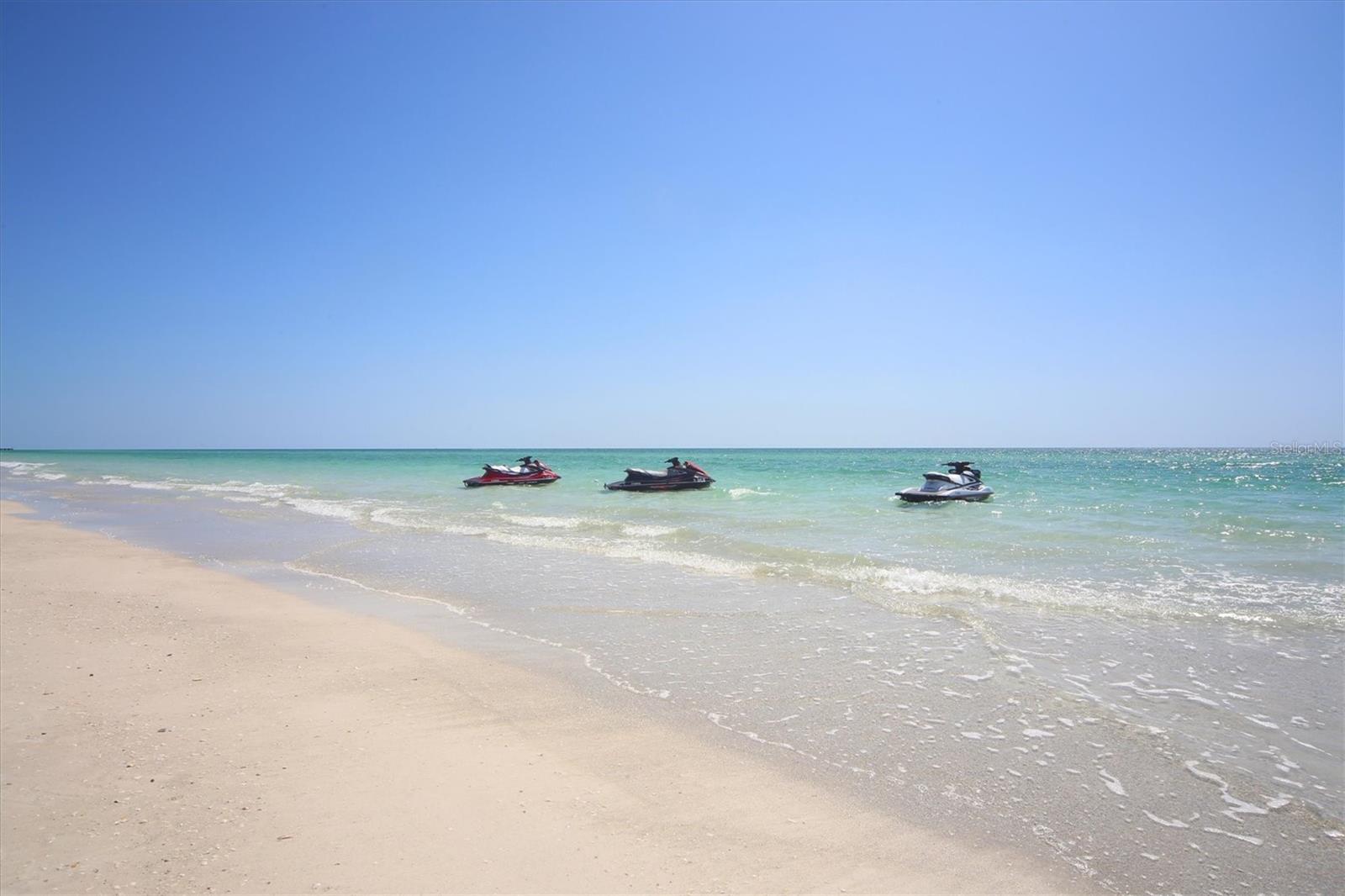 Image 51 of 64 For 1001 Benjamin Franklin Drive 201