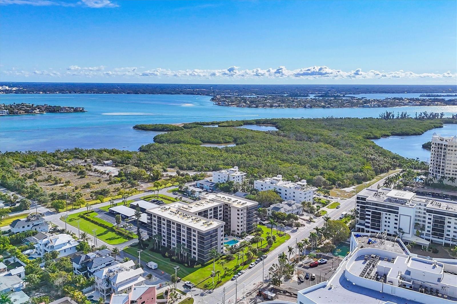 Image 55 of 64 For 1001 Benjamin Franklin Drive 201