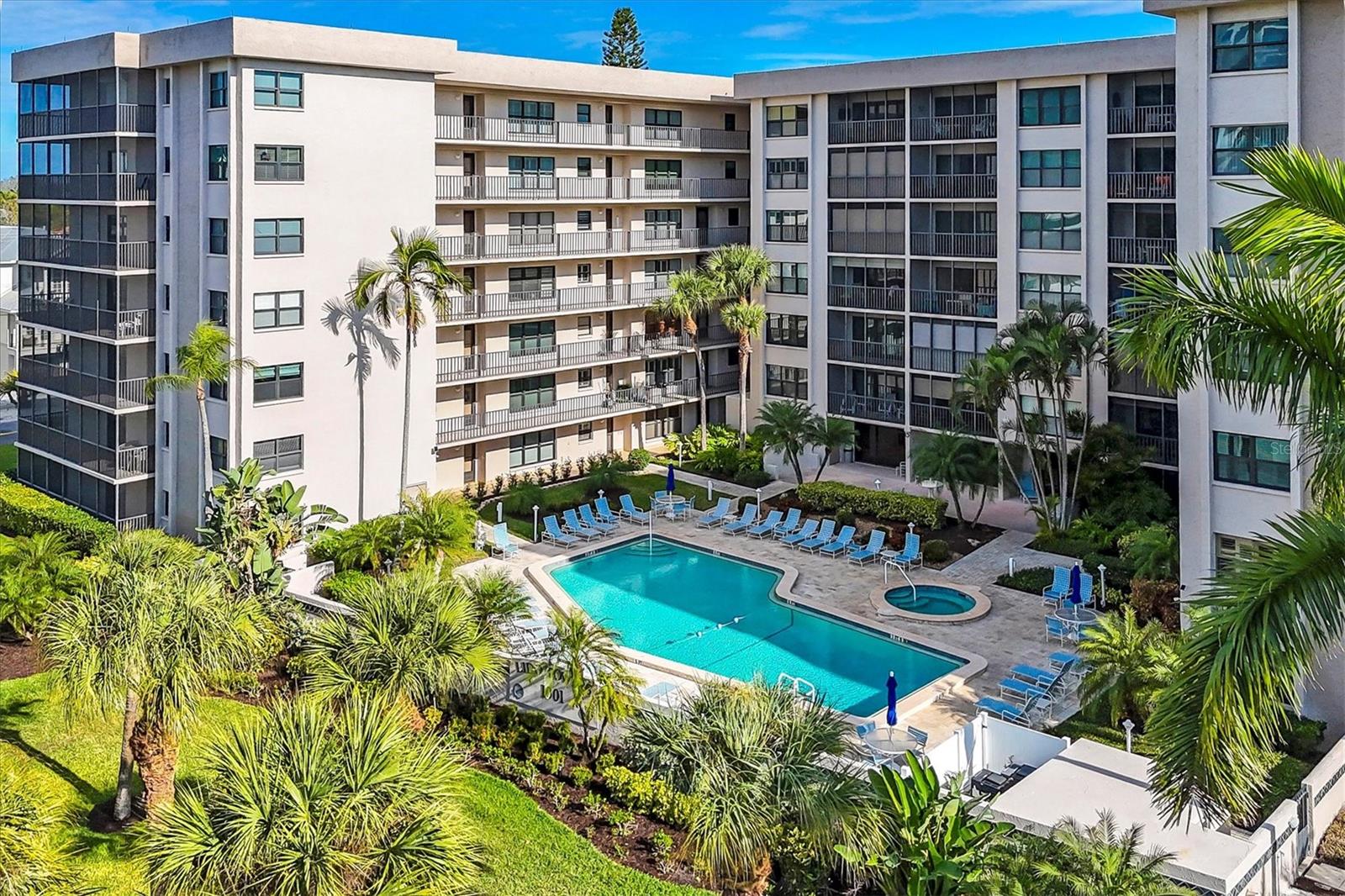 Image 62 of 64 For 1001 Benjamin Franklin Drive 201