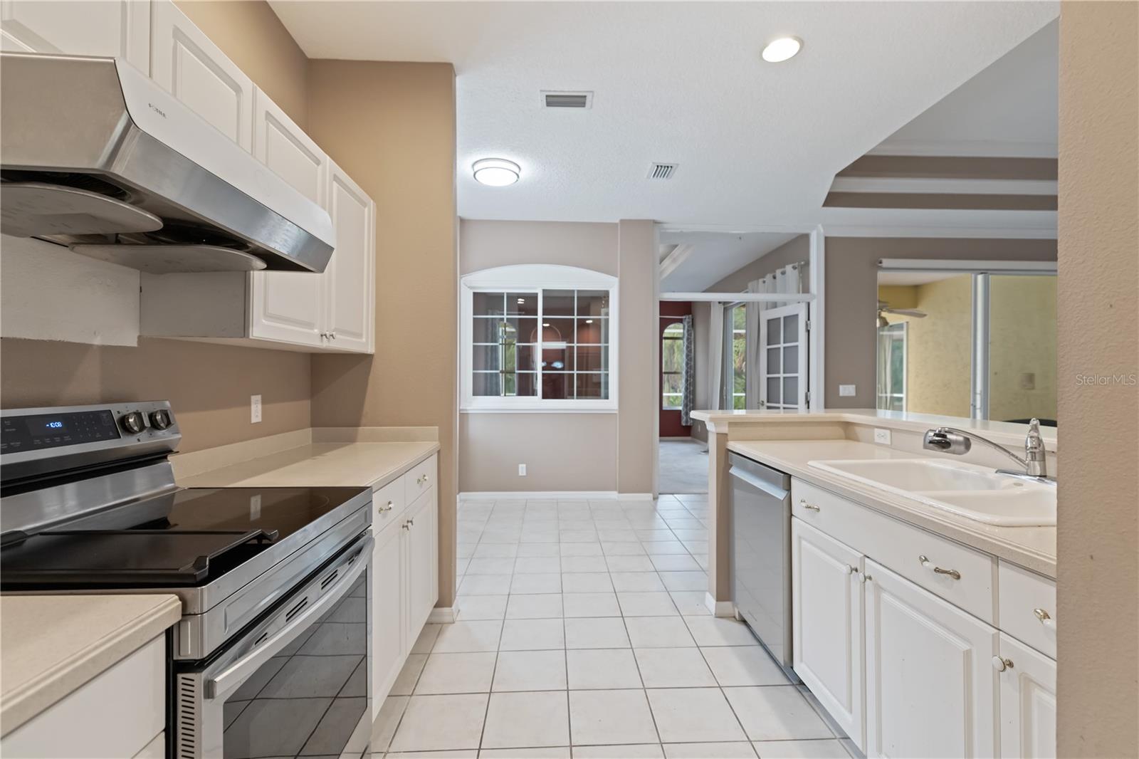 Image 20 of 48 For 4856 Sabal Lake Circle