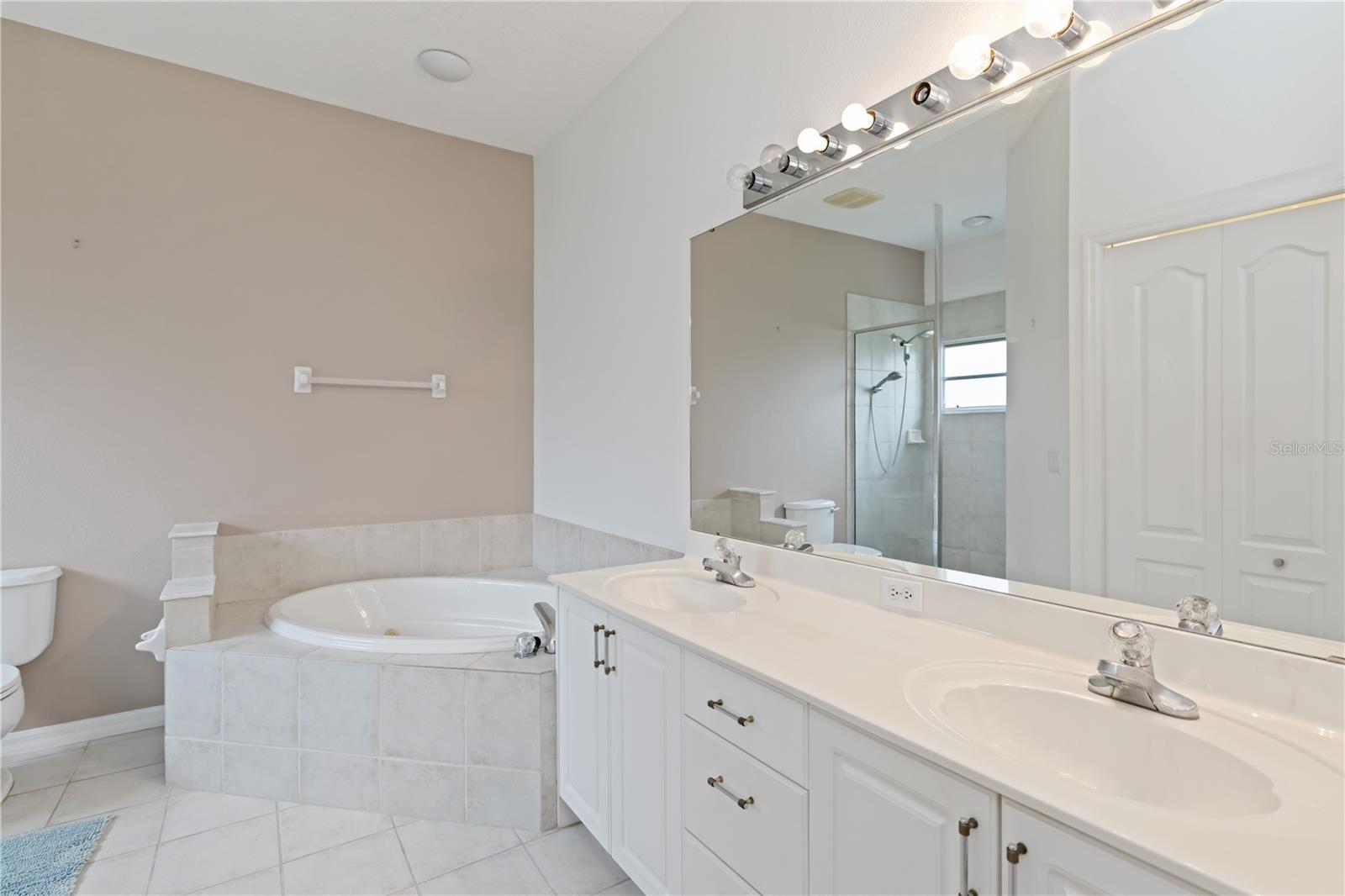 Image 31 of 48 For 4856 Sabal Lake Circle