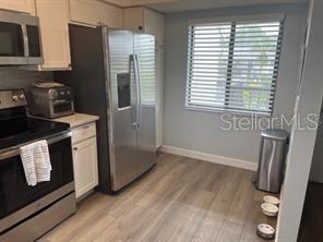 Image 3 of 15 For 7886 Eagle Creek Drive 7886